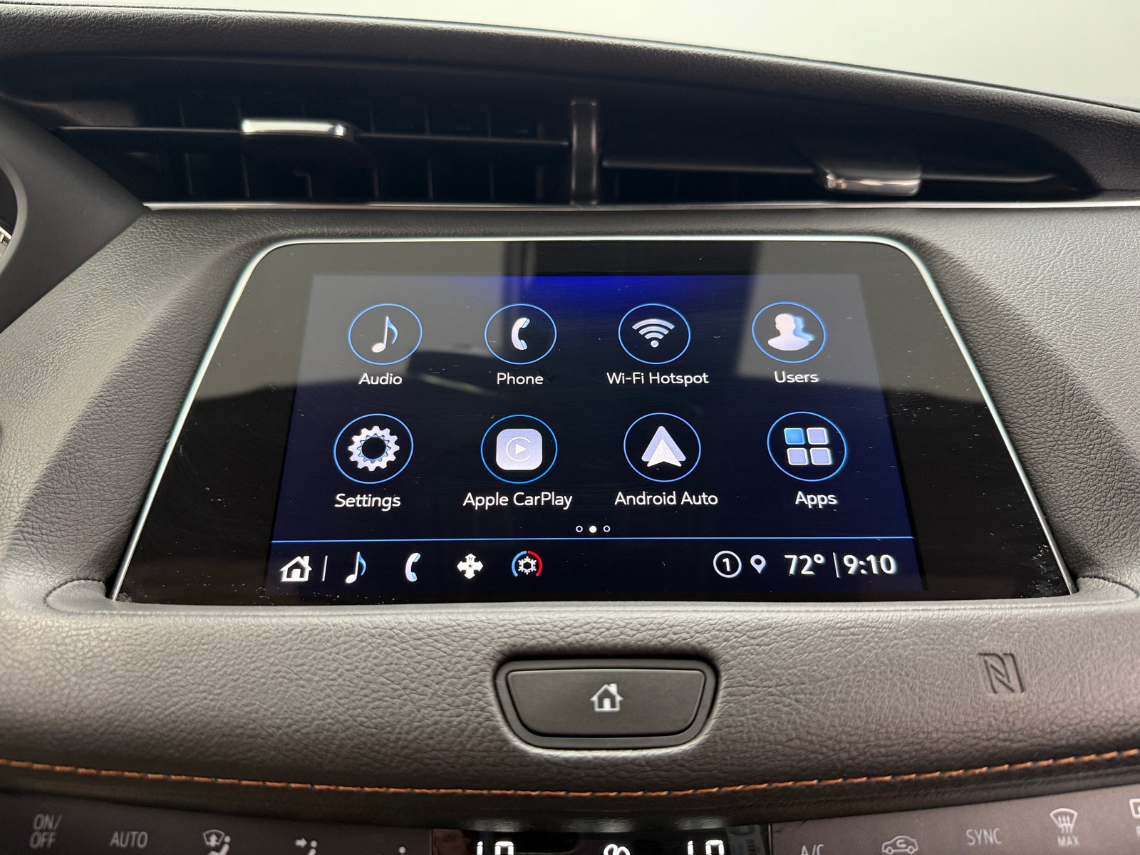 Thumbnail: 2021 Cadillac XT4 - 3