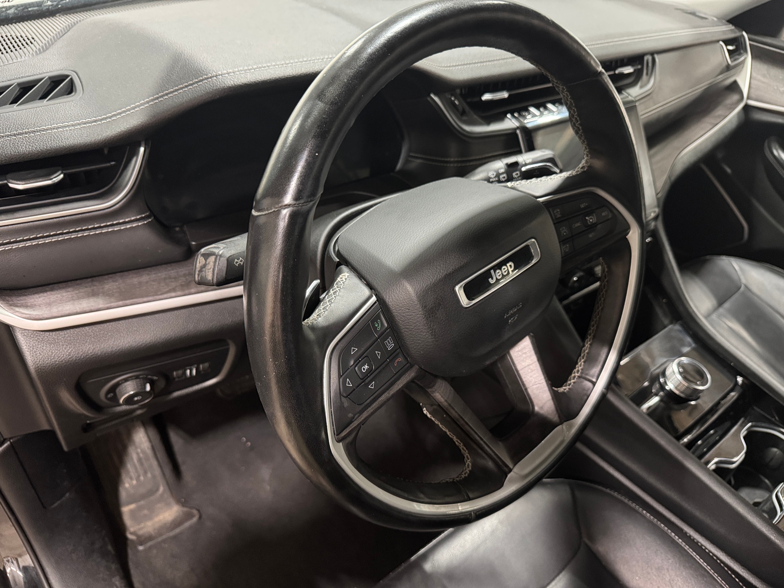 Thumbnail: 2021 Jeep Grand Cherokee L - 2