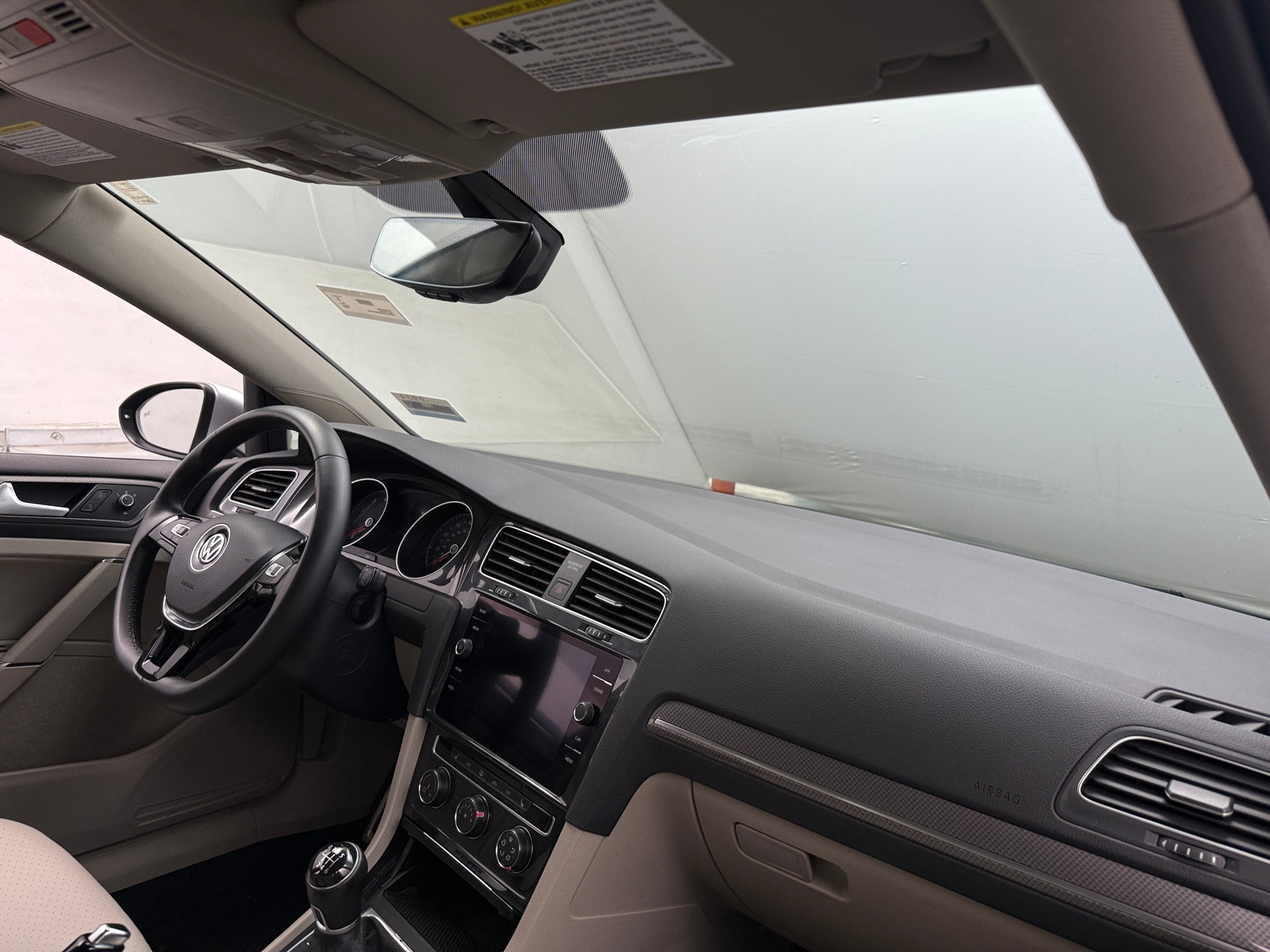 Thumbnail: 2019 Volkswagen Golf - 2