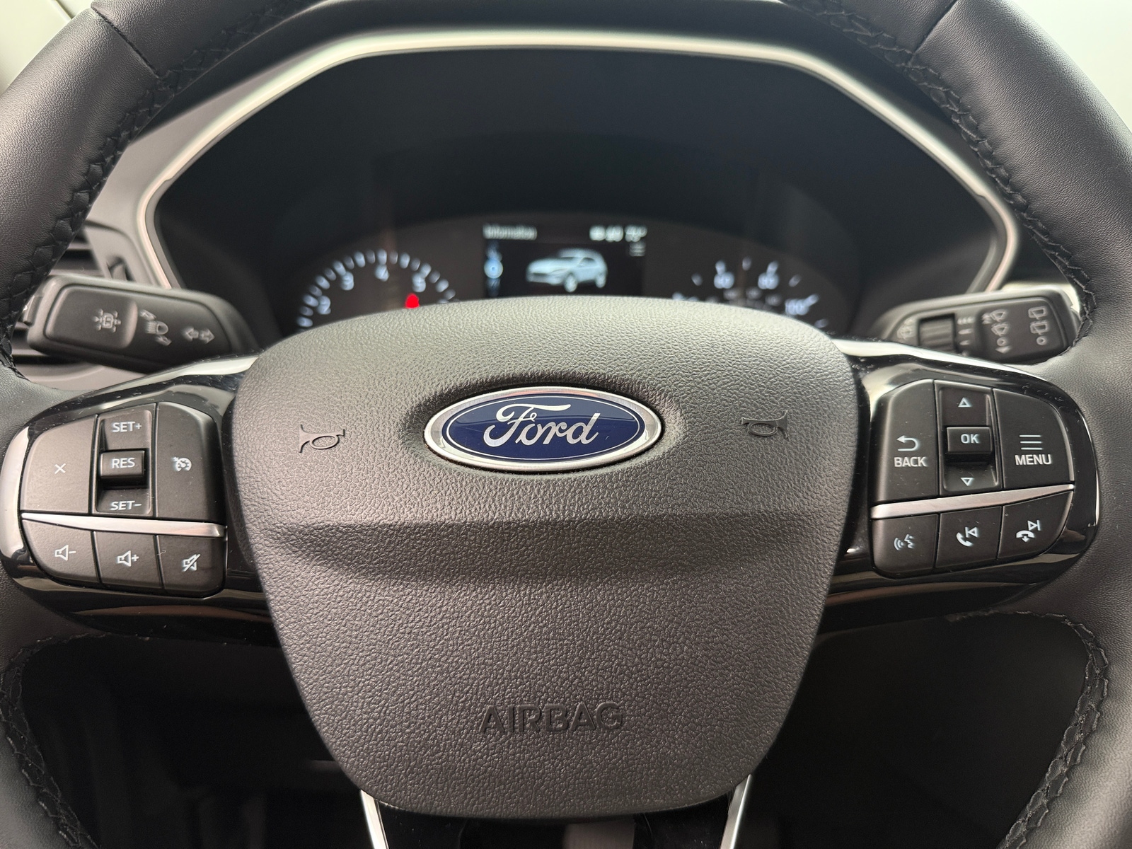 Thumbnail: 2022 Ford Escape - 5