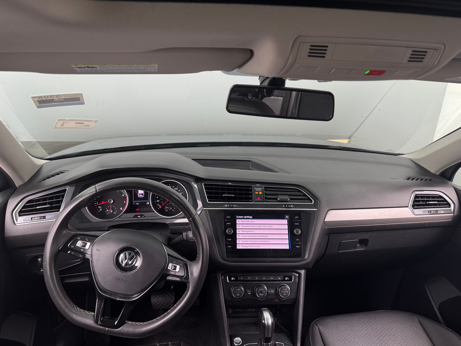 Thumbnail: 2021 Volkswagen Tiguan - 2