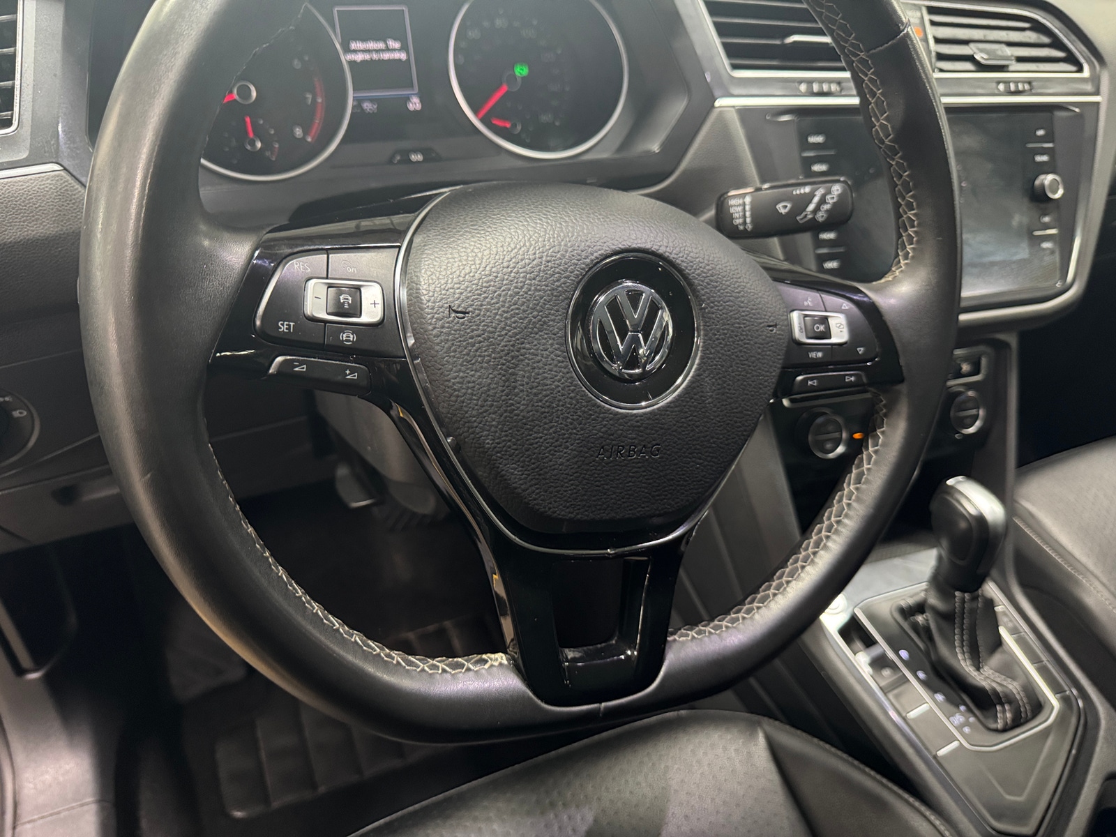 Thumbnail: 2021 Volkswagen Tiguan - 4