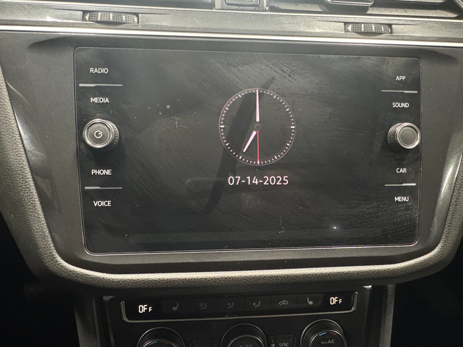 Thumbnail: 2021 Volkswagen Tiguan - 3