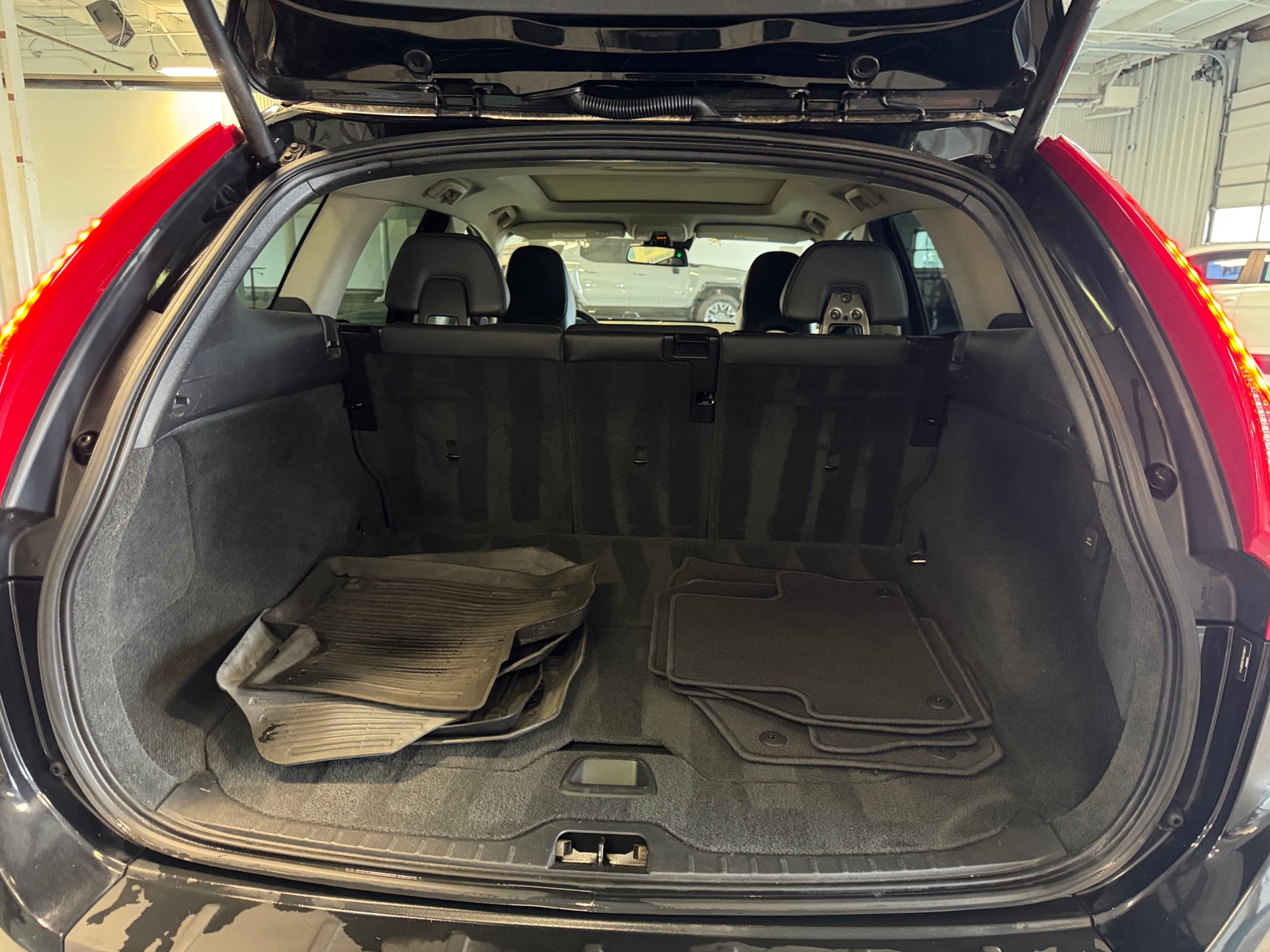 Thumbnail: 2013 Volvo XC60 - 6