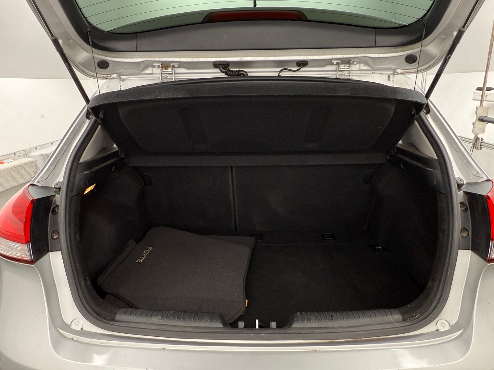 Thumbnail: 2016 Kia Forte - 7