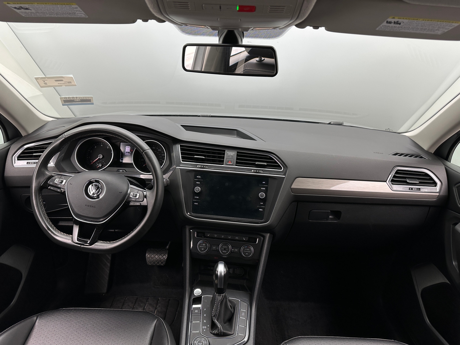 Thumbnail: 2021 Volkswagen Tiguan - 2