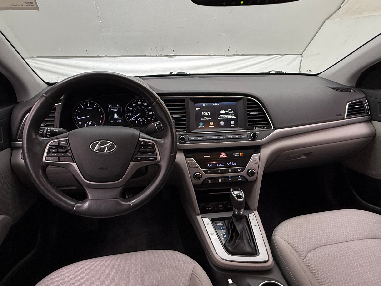 Thumbnail: 2018 Hyundai Elantra - 3