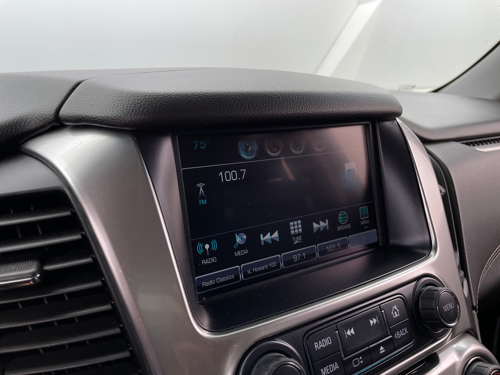 Thumbnail: 2020 Chevrolet Tahoe - 4