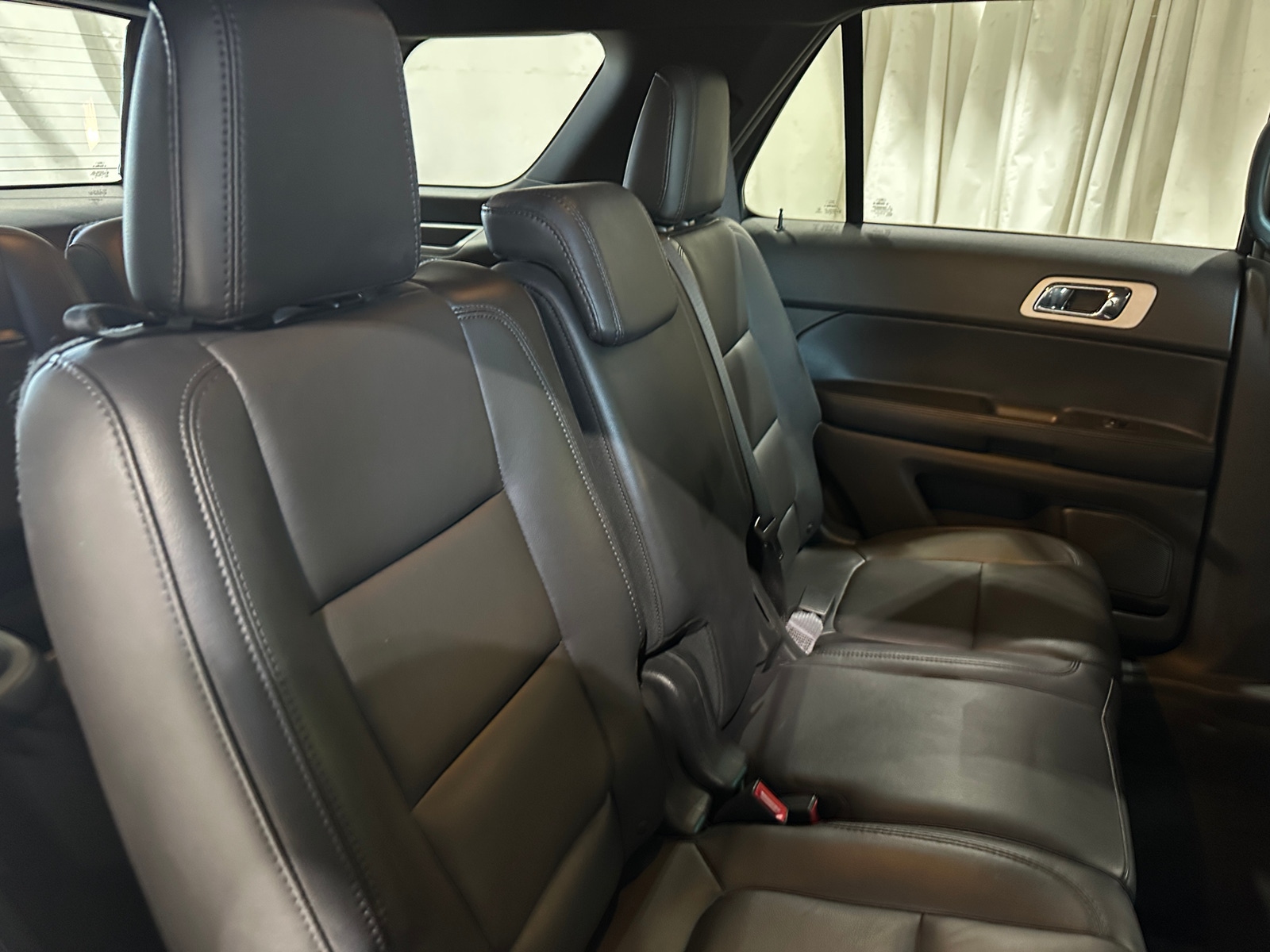 Thumbnail: 2015 Ford Explorer - 5