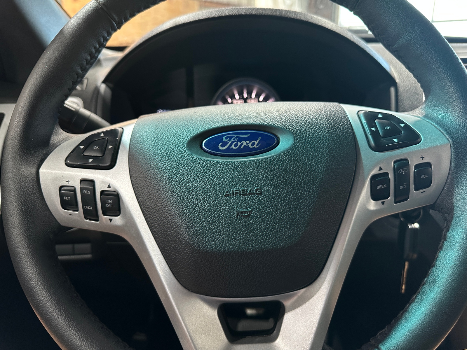 Thumbnail: 2015 Ford Explorer - 4