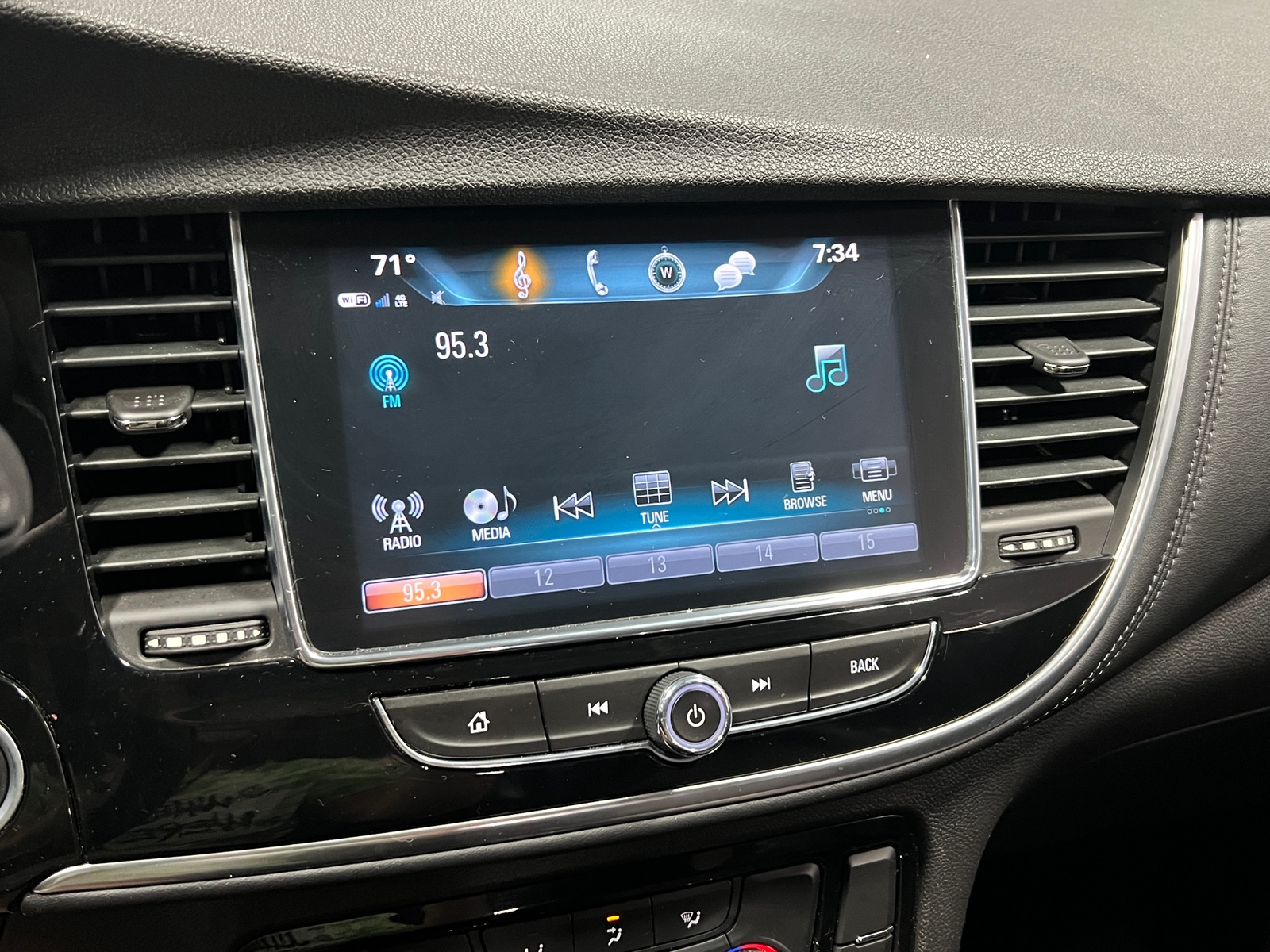 Thumbnail: 2019 Buick Encore - 4