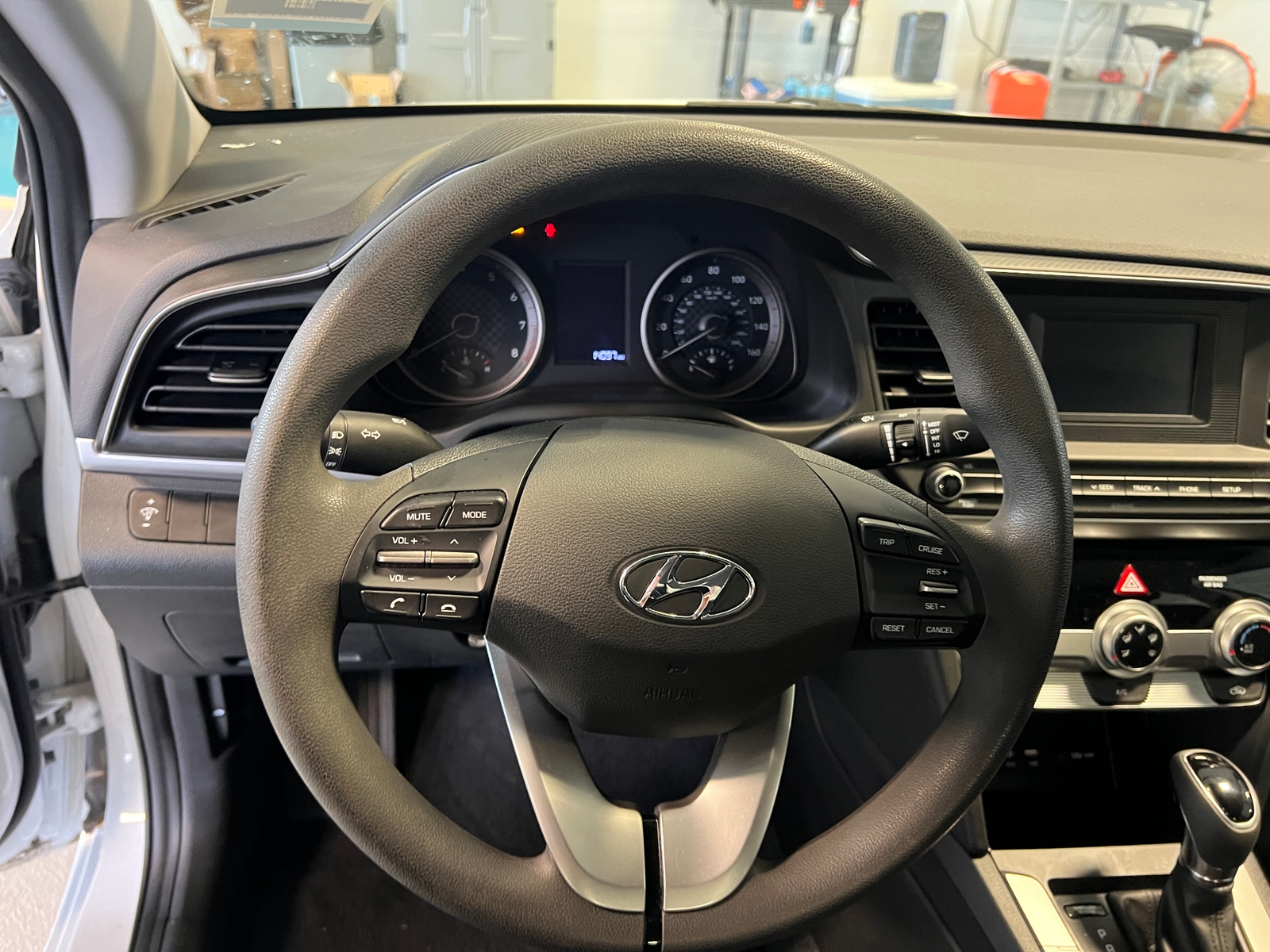 Thumbnail: 2019 Hyundai Elantra - 5