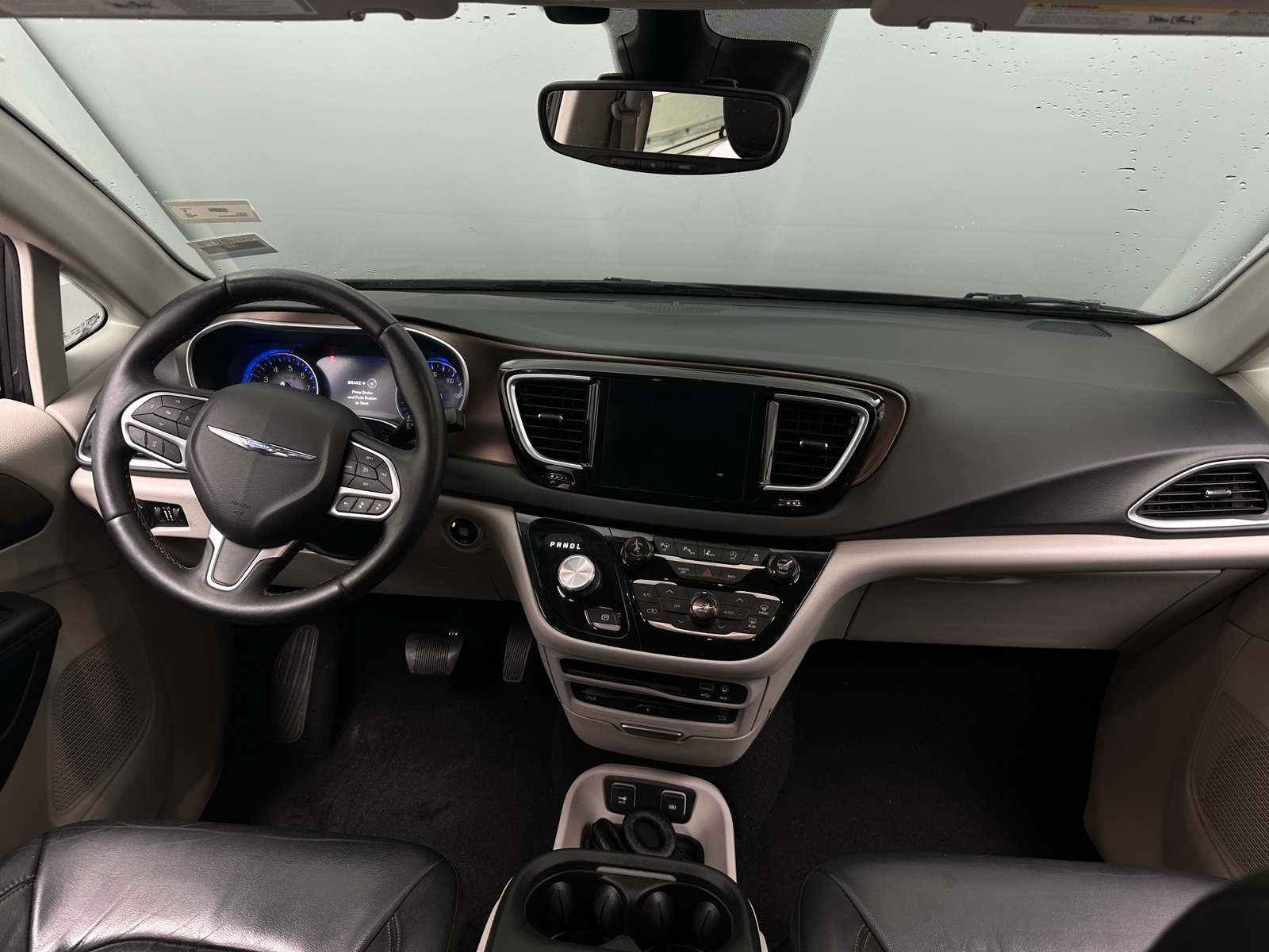 Thumbnail: 2017 Chrysler Pacifica - 2