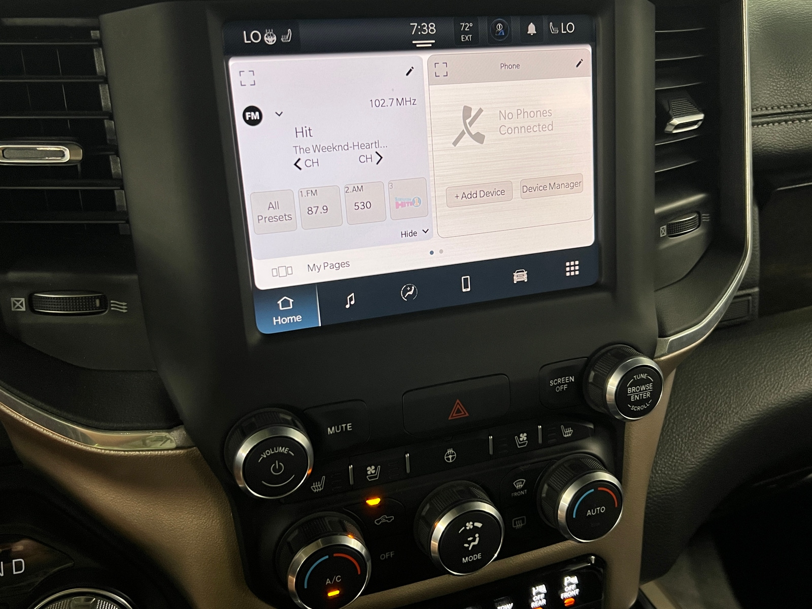 Thumbnail: 2022 RAM 1500 - 3