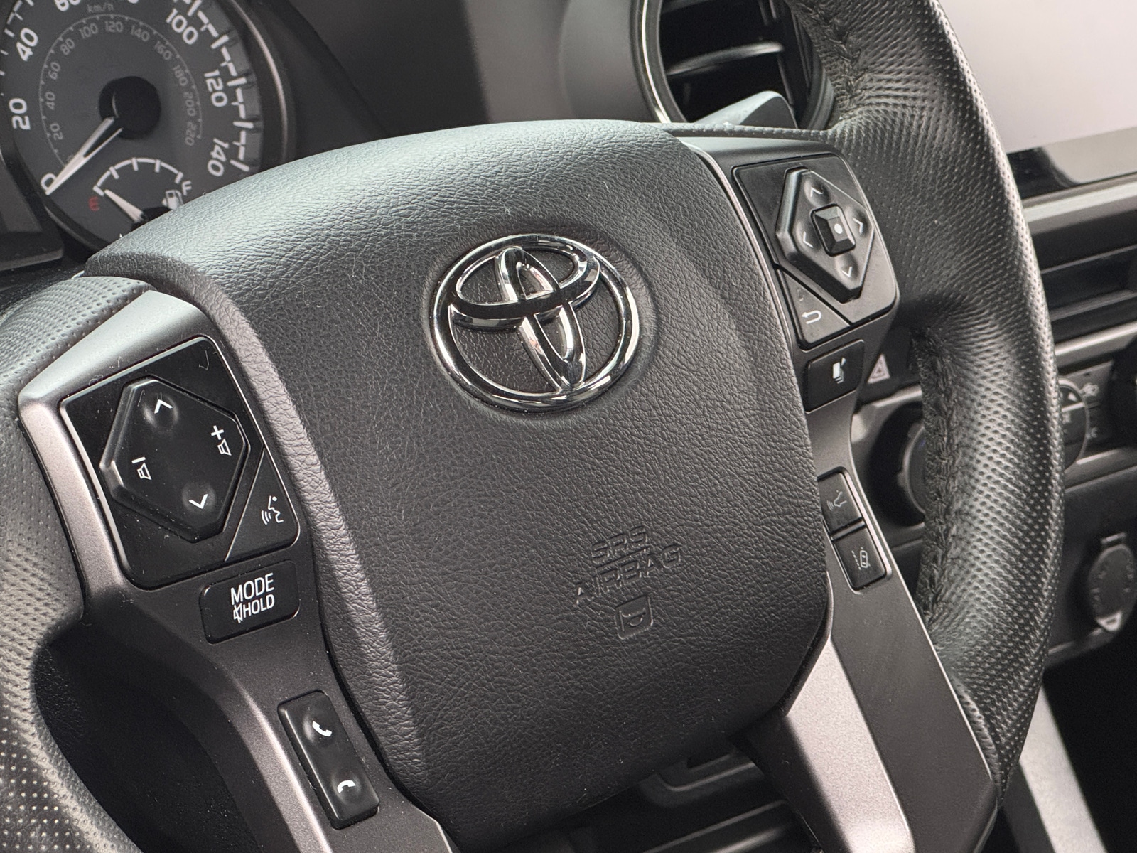 Thumbnail: 2022 Toyota Tacoma - 5
