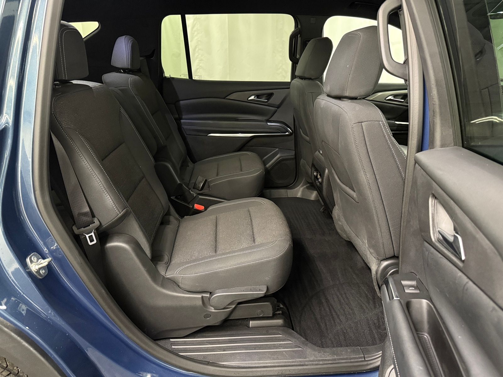 Thumbnail: 2025 Chevrolet Traverse - 6