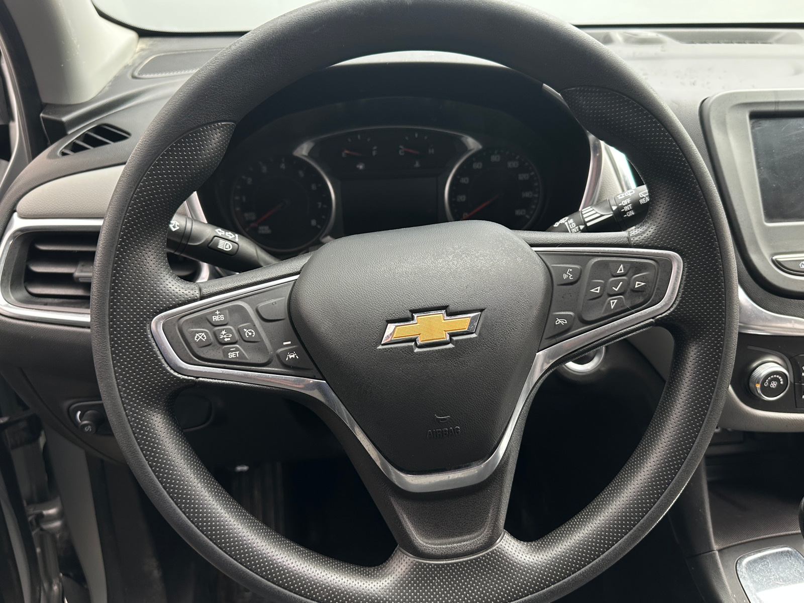 Thumbnail: 2022 Chevrolet Equinox - 5