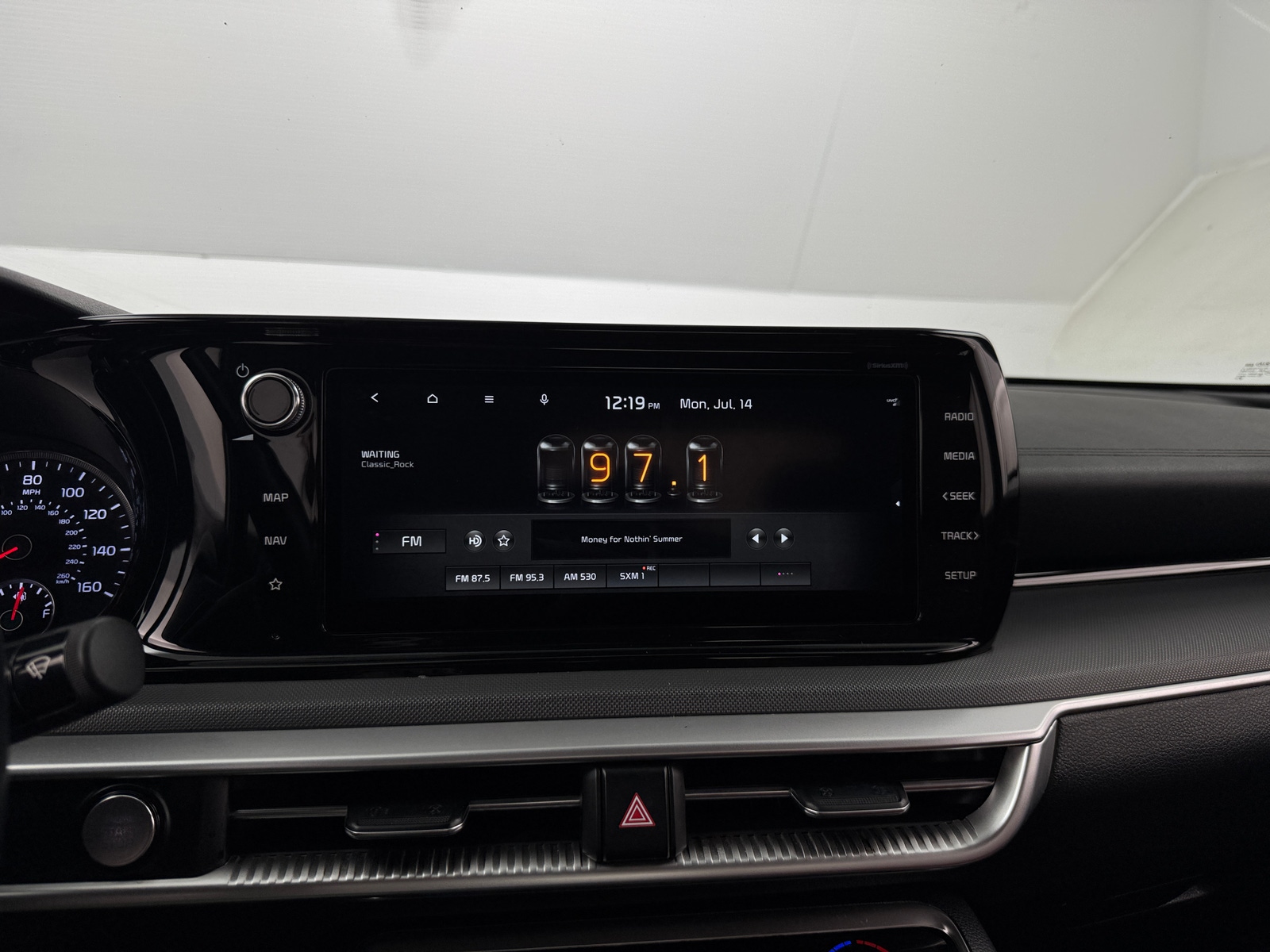 Thumbnail: 2021 Kia K5 - 3