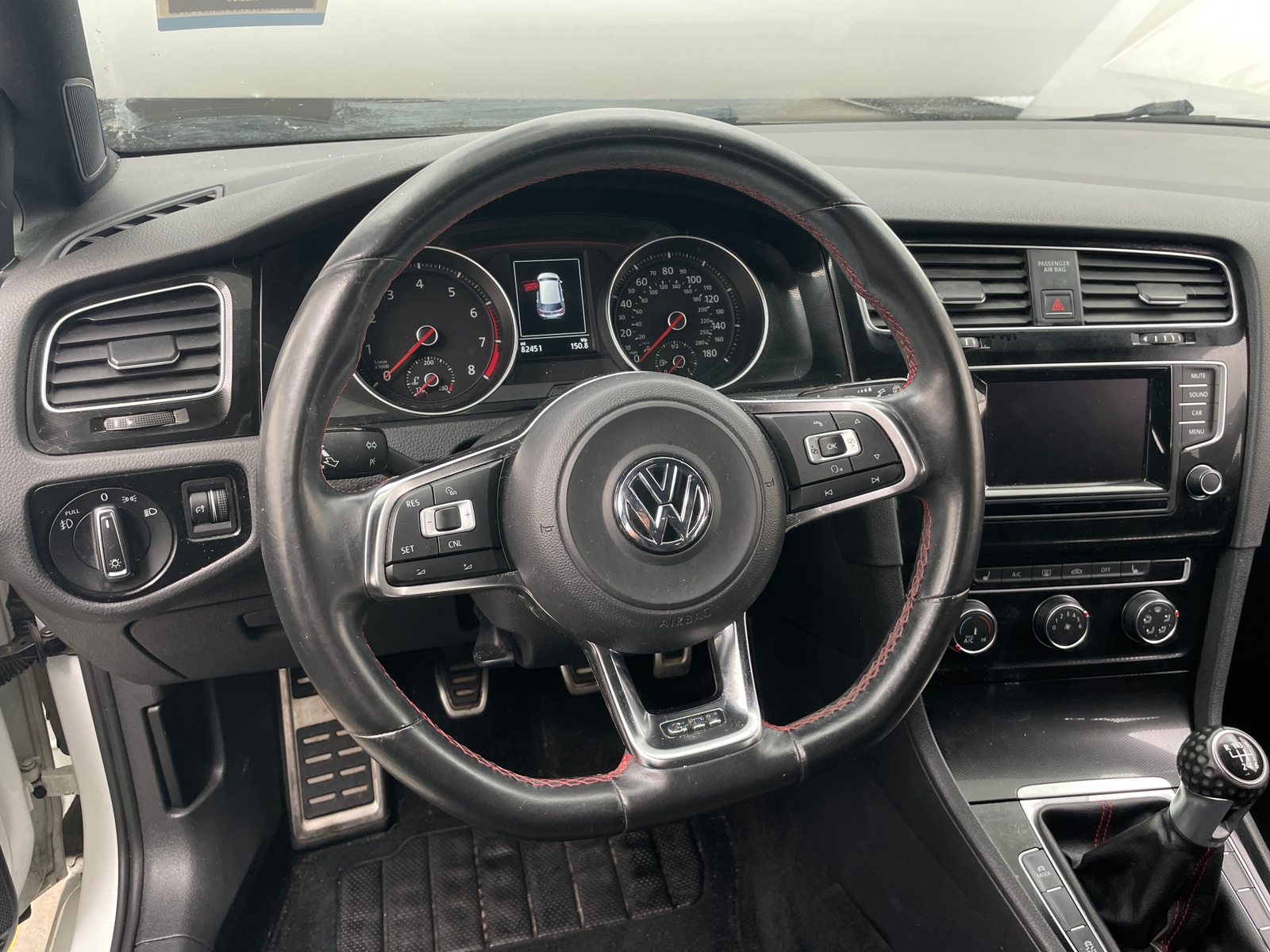 Thumbnail: 2015 Volkswagen Golf - 5