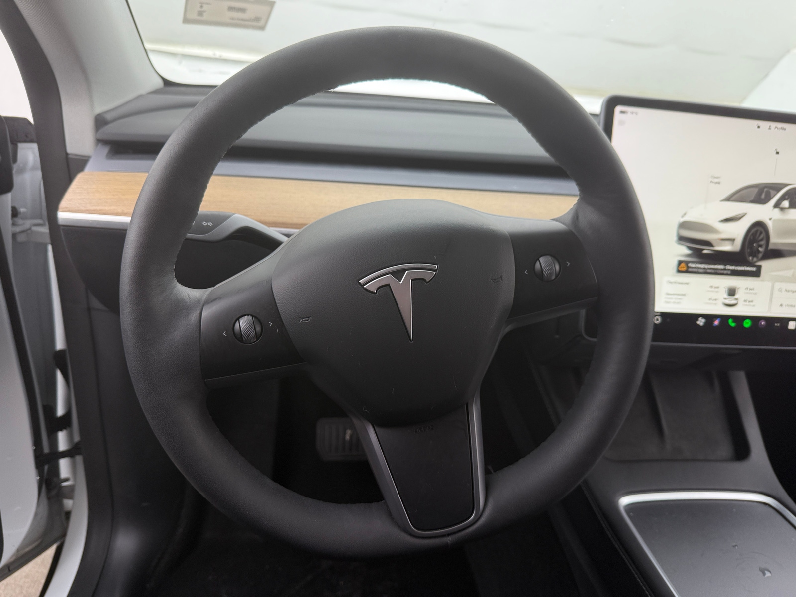Thumbnail: 2022 Tesla Model Y - 4