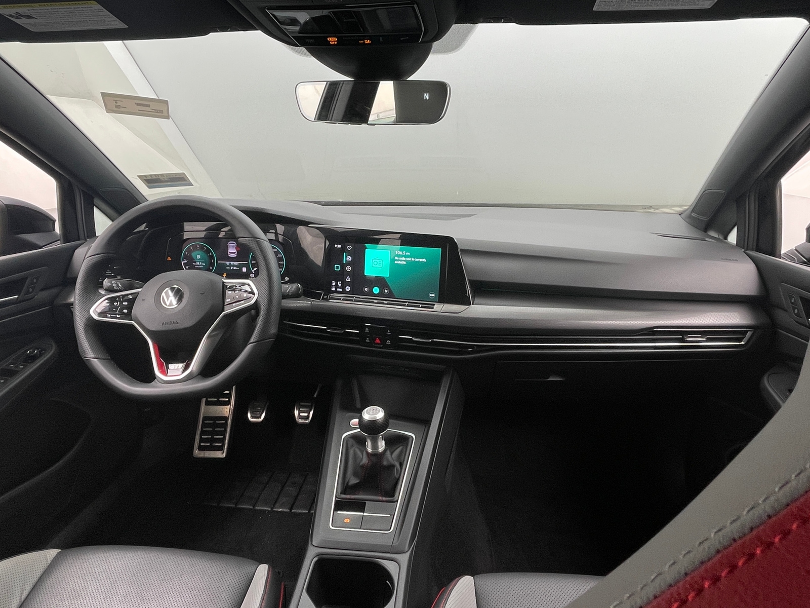 Thumbnail: 2022 Volkswagen Golf - 2