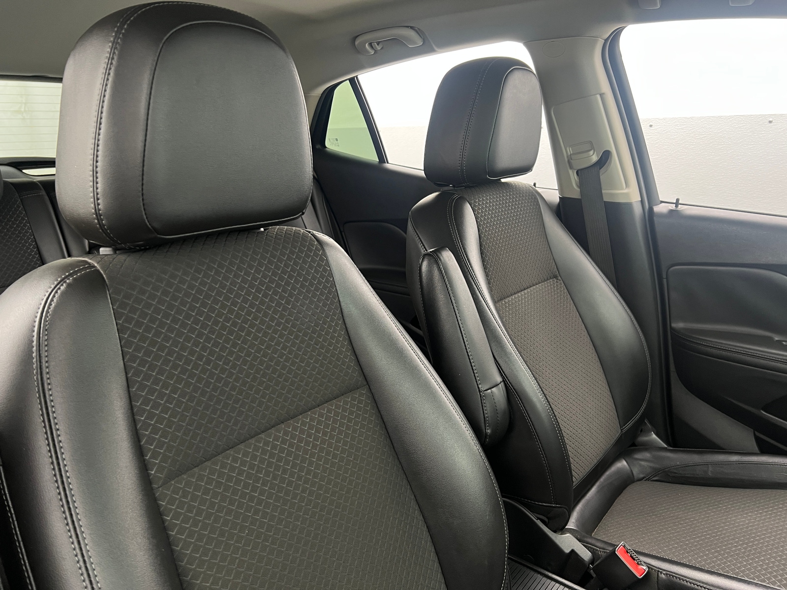 Thumbnail: 2020 Buick Encore - 2