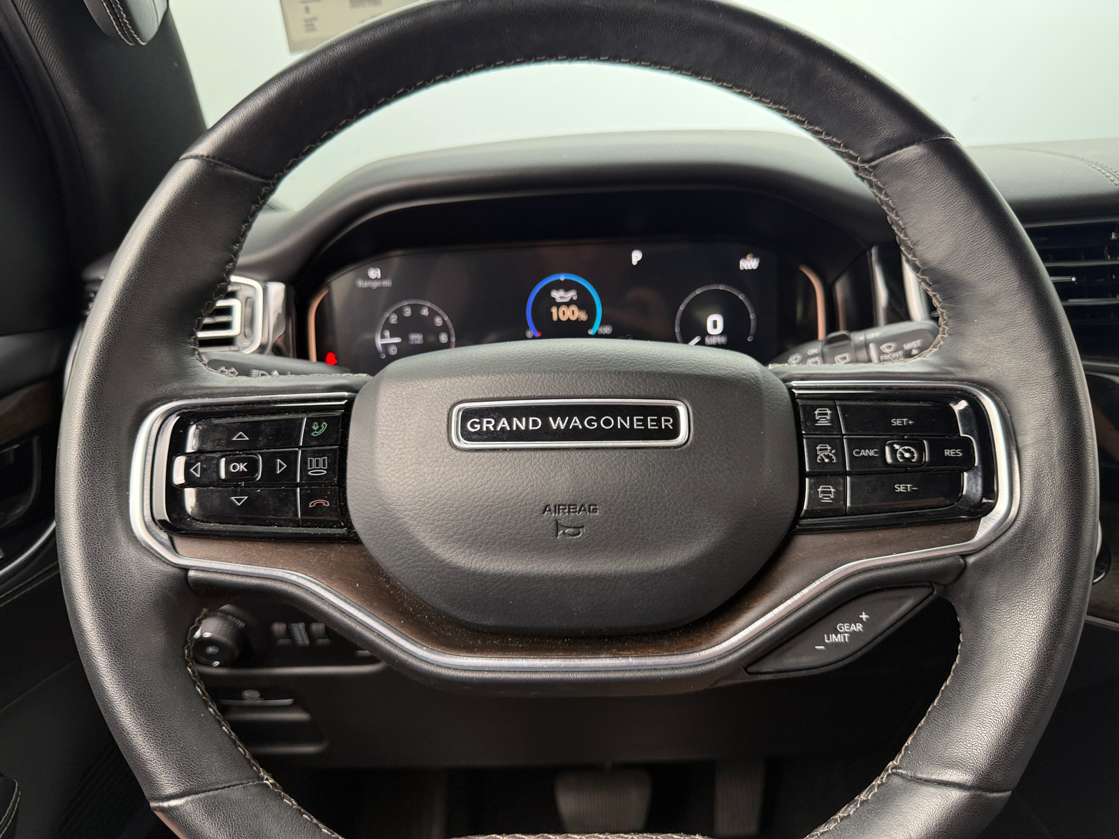 Thumbnail: 2022 Jeep Grand Wagoneer - 4