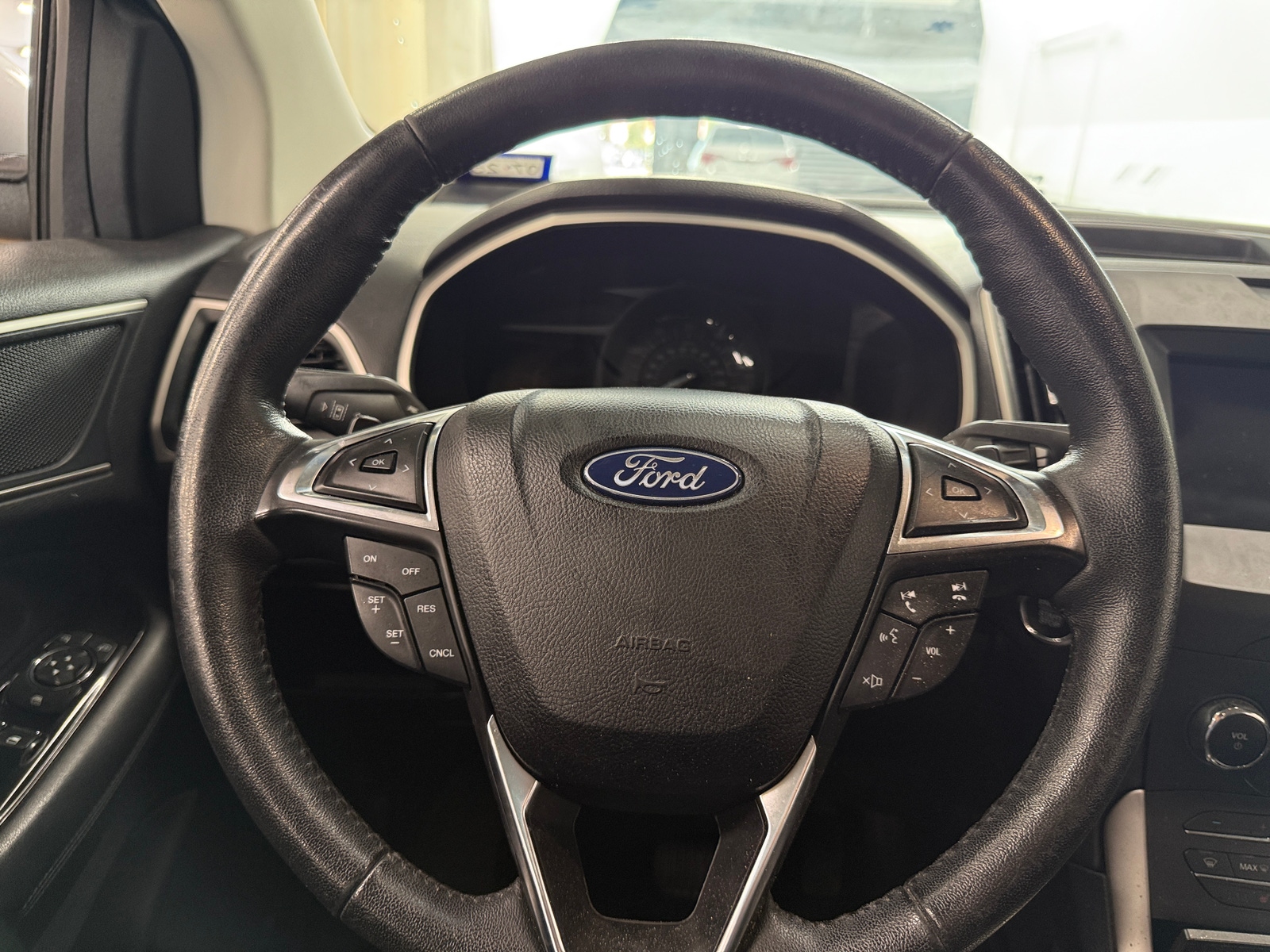 Thumbnail: 2020 Ford Edge - 4