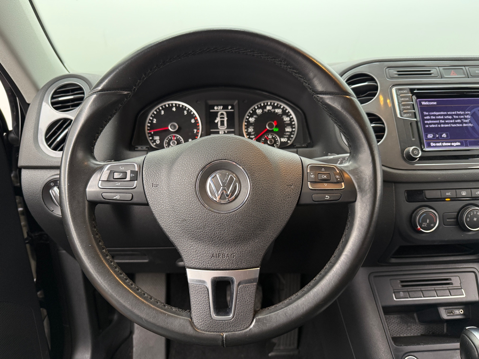 Thumbnail: 2017 Volkswagen Tiguan - 5