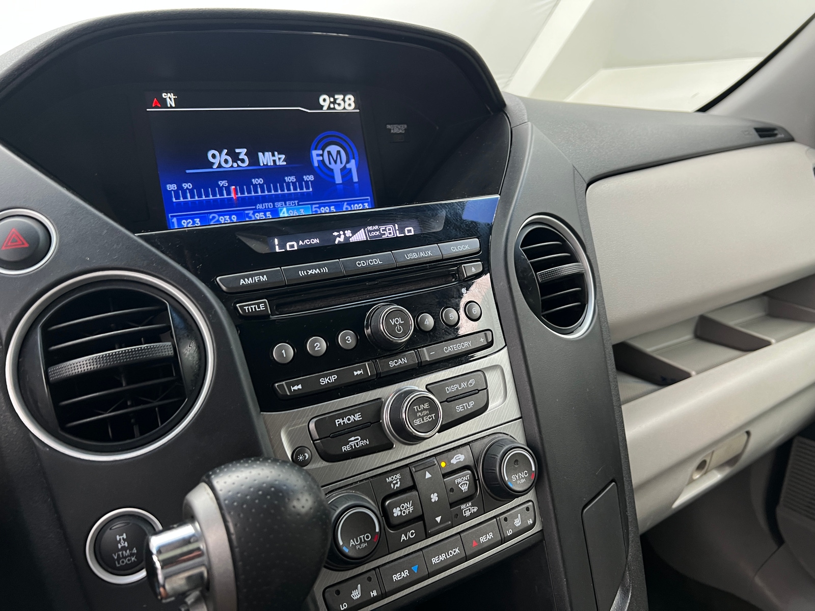 Thumbnail: 2015 Honda Pilot - 3