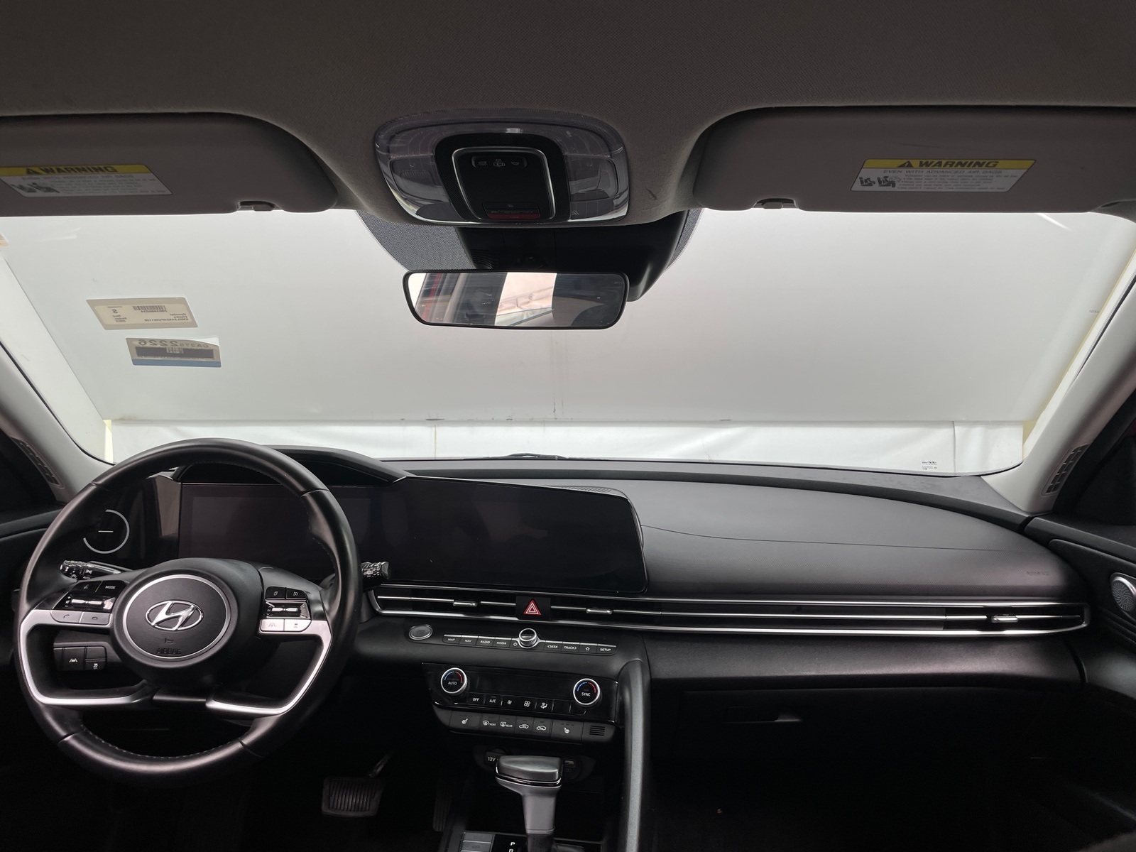 Thumbnail: 2023 Hyundai Elantra - 3