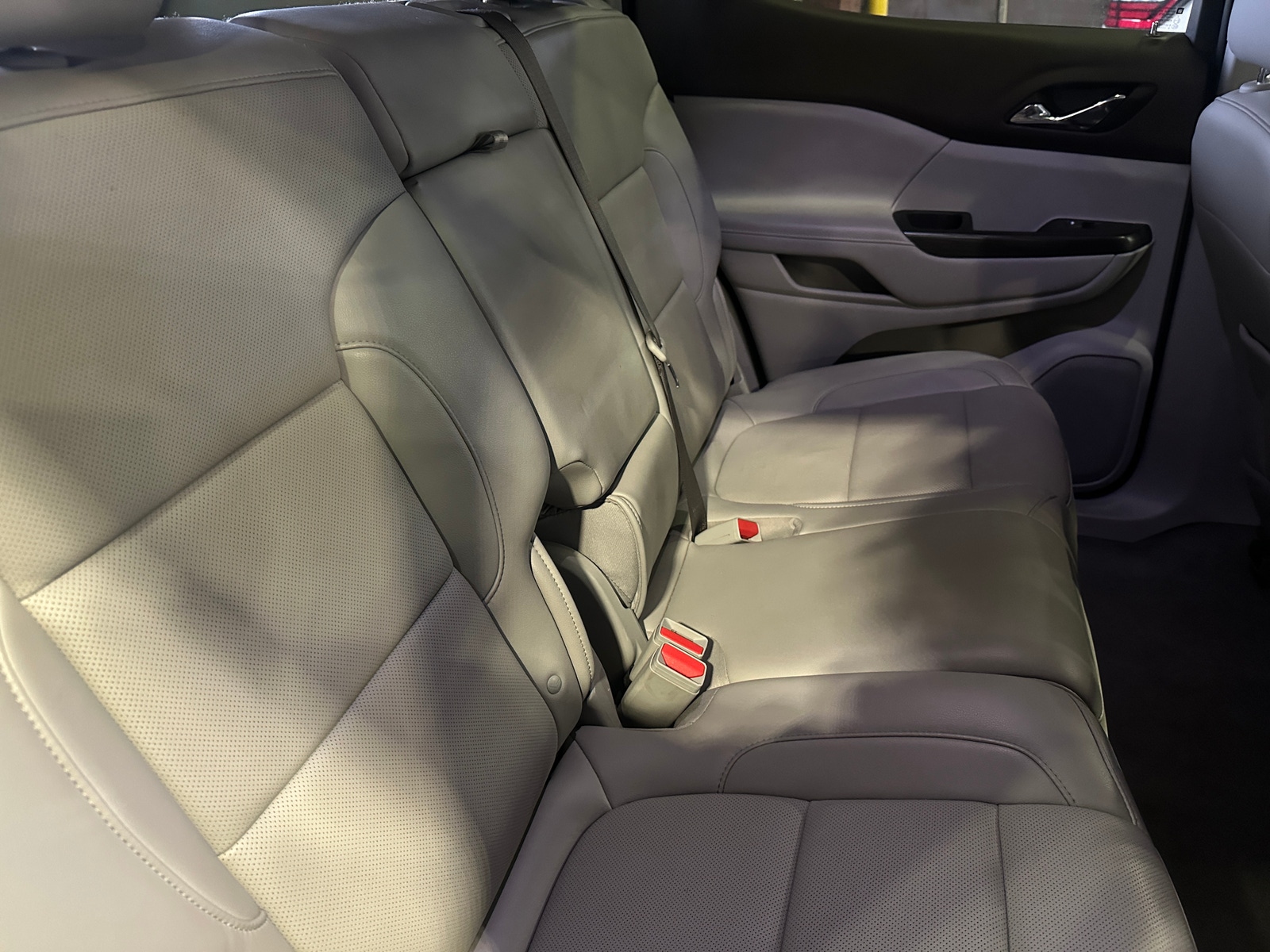 Thumbnail: 2023 GMC Acadia - 5