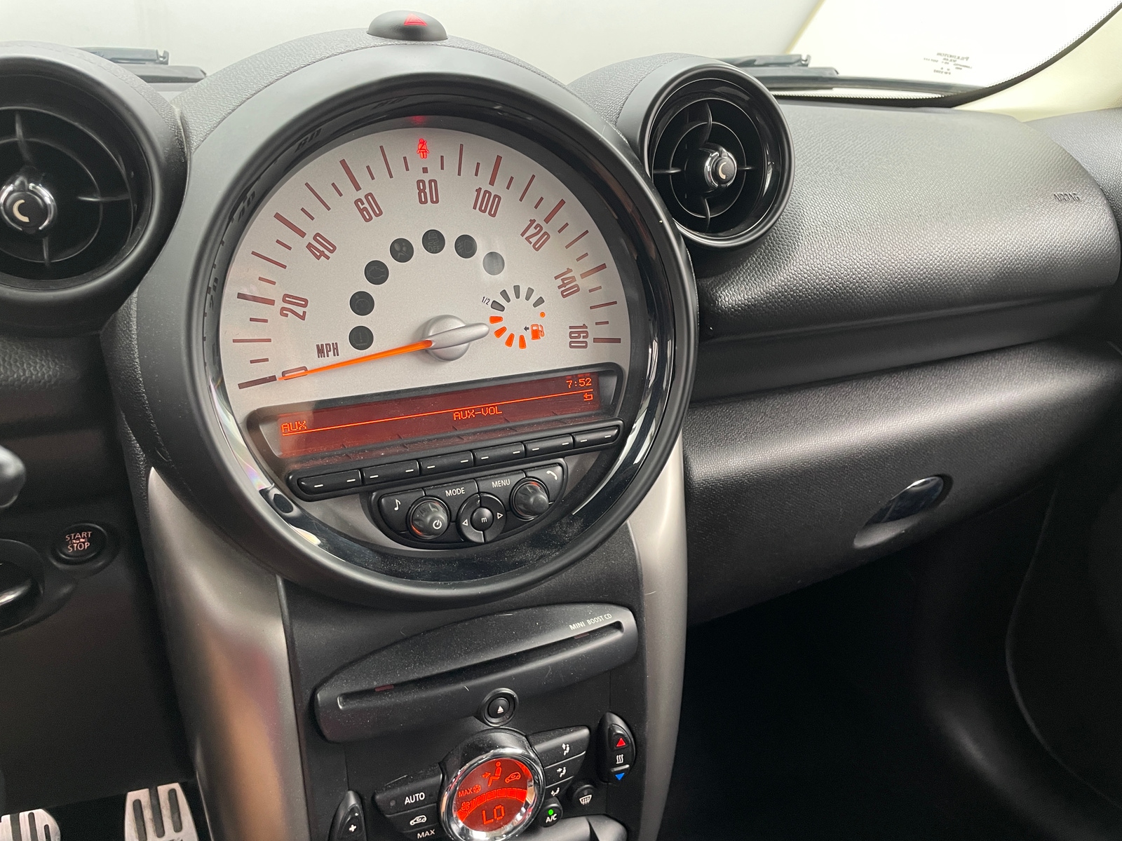 Thumbnail: 2016 MINI Cooper Countryman - 3