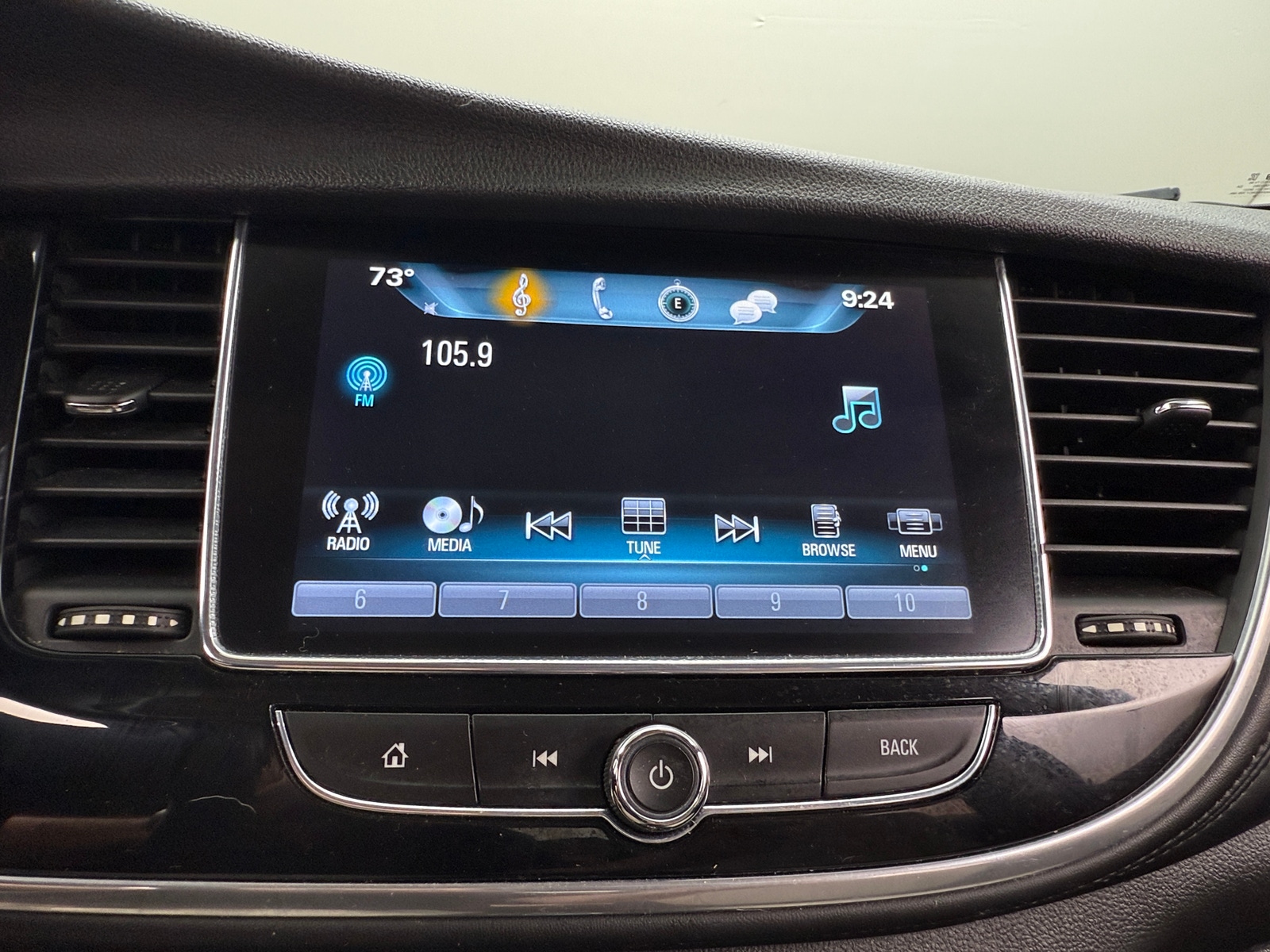 Thumbnail: 2019 Buick Encore - 3