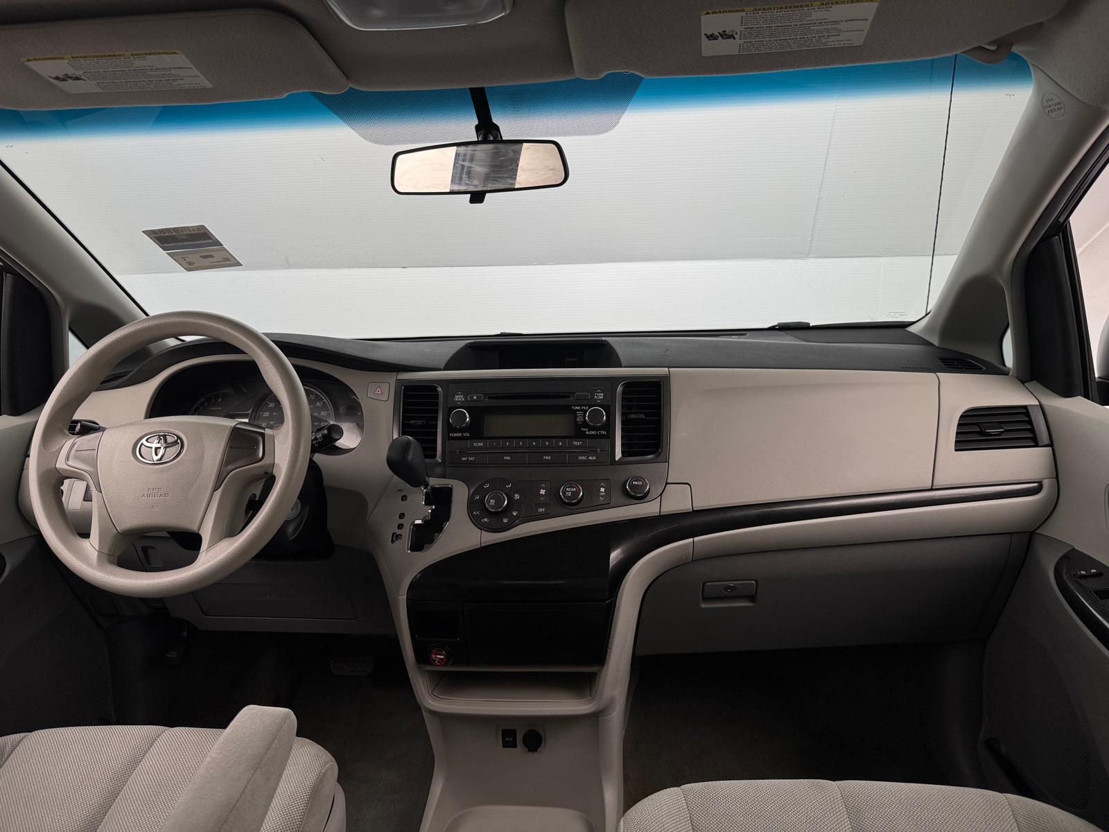 Thumbnail: 2012 Toyota Sienna - 3