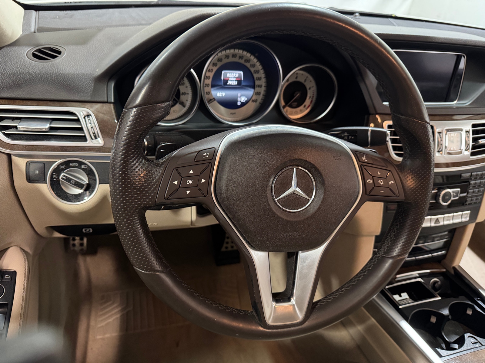 Thumbnail: 2015 Mercedes-Benz E-Class - 4