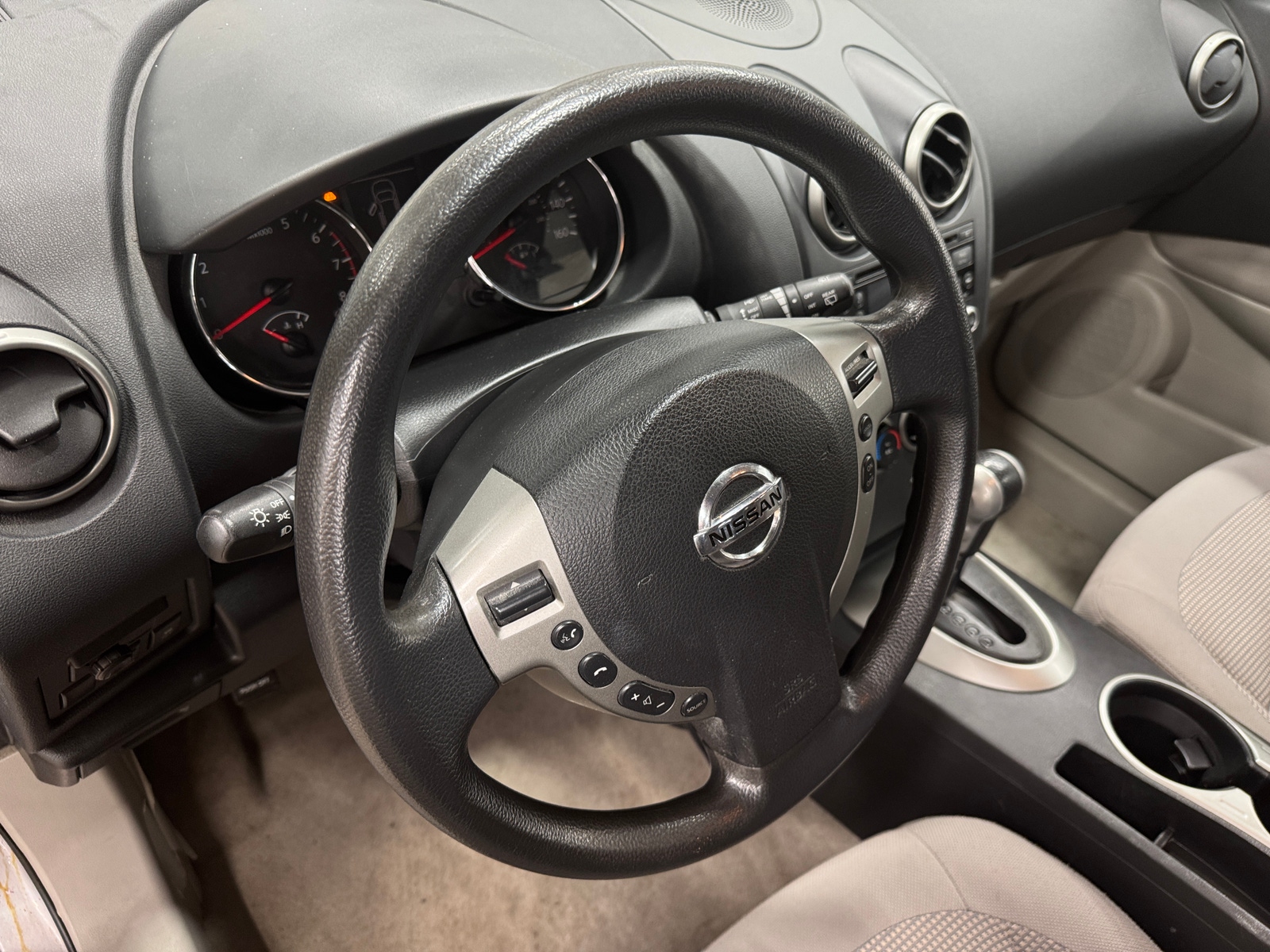 Thumbnail: 2011 Nissan Rogue - 3