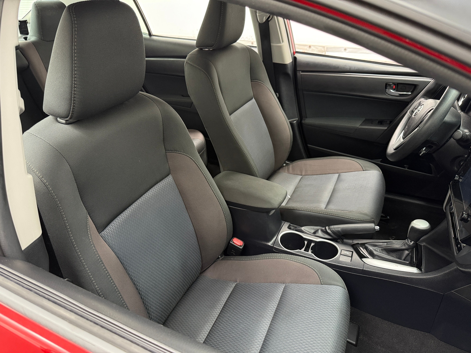 Thumbnail: 2017 Toyota Corolla - 2