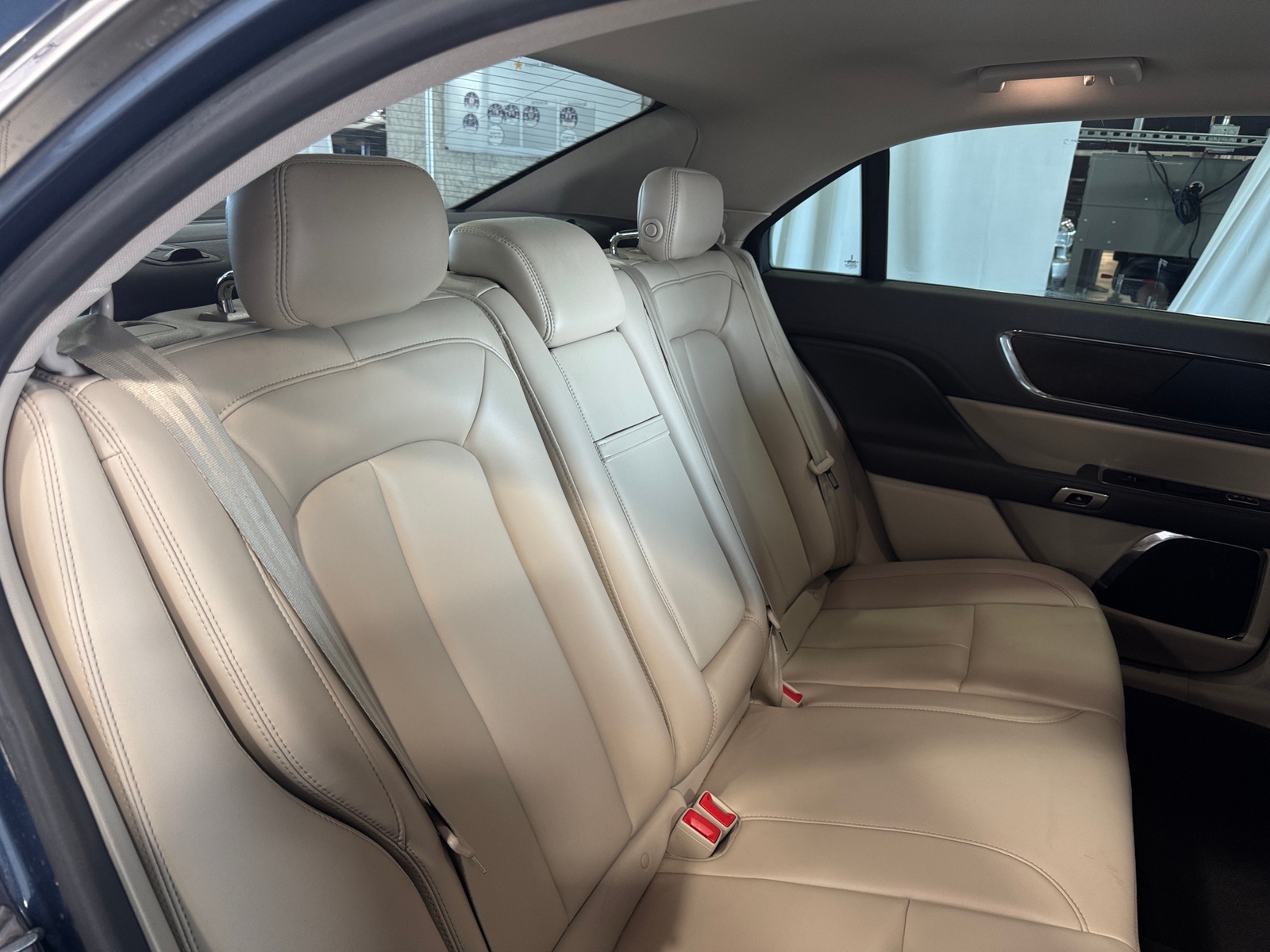 Thumbnail: 2019 Lincoln Continental - 5