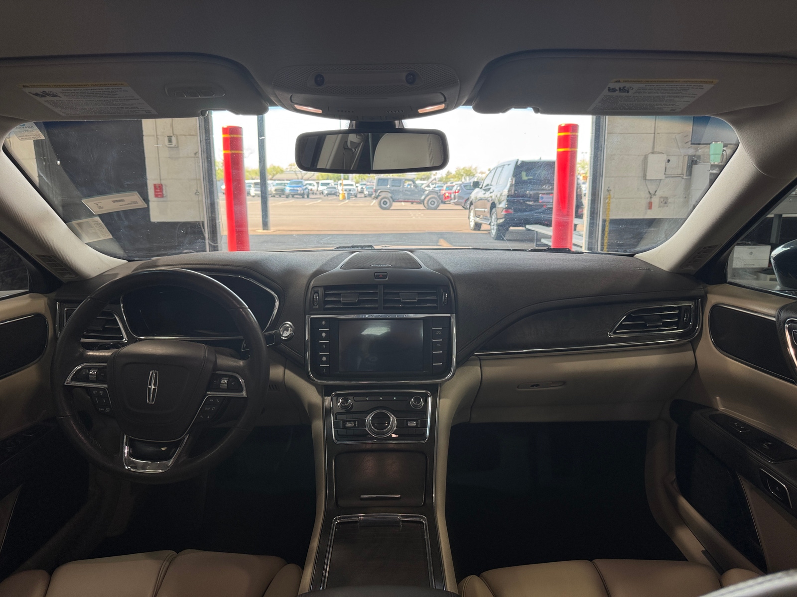 Thumbnail: 2019 Lincoln Continental - 2