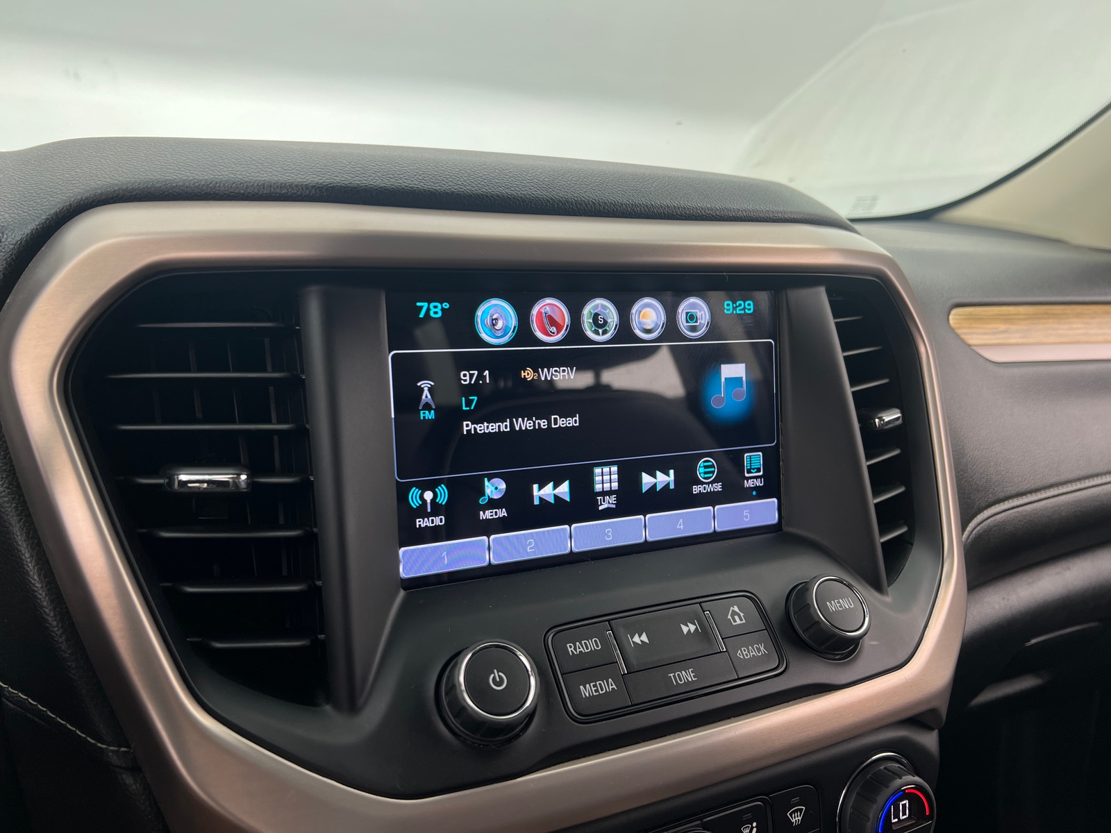 Thumbnail: 2017 GMC Acadia - 3