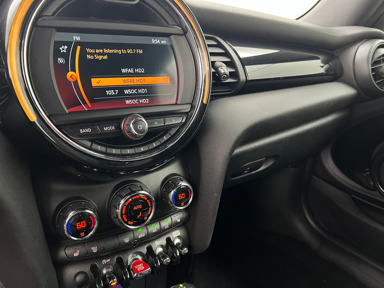 Thumbnail: 2019 MINI Cooper Convertible - 3