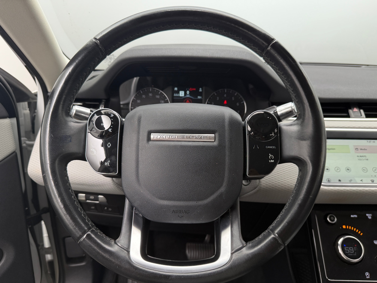 Thumbnail: 2020 Land Rover Range Rover Evoque - 4