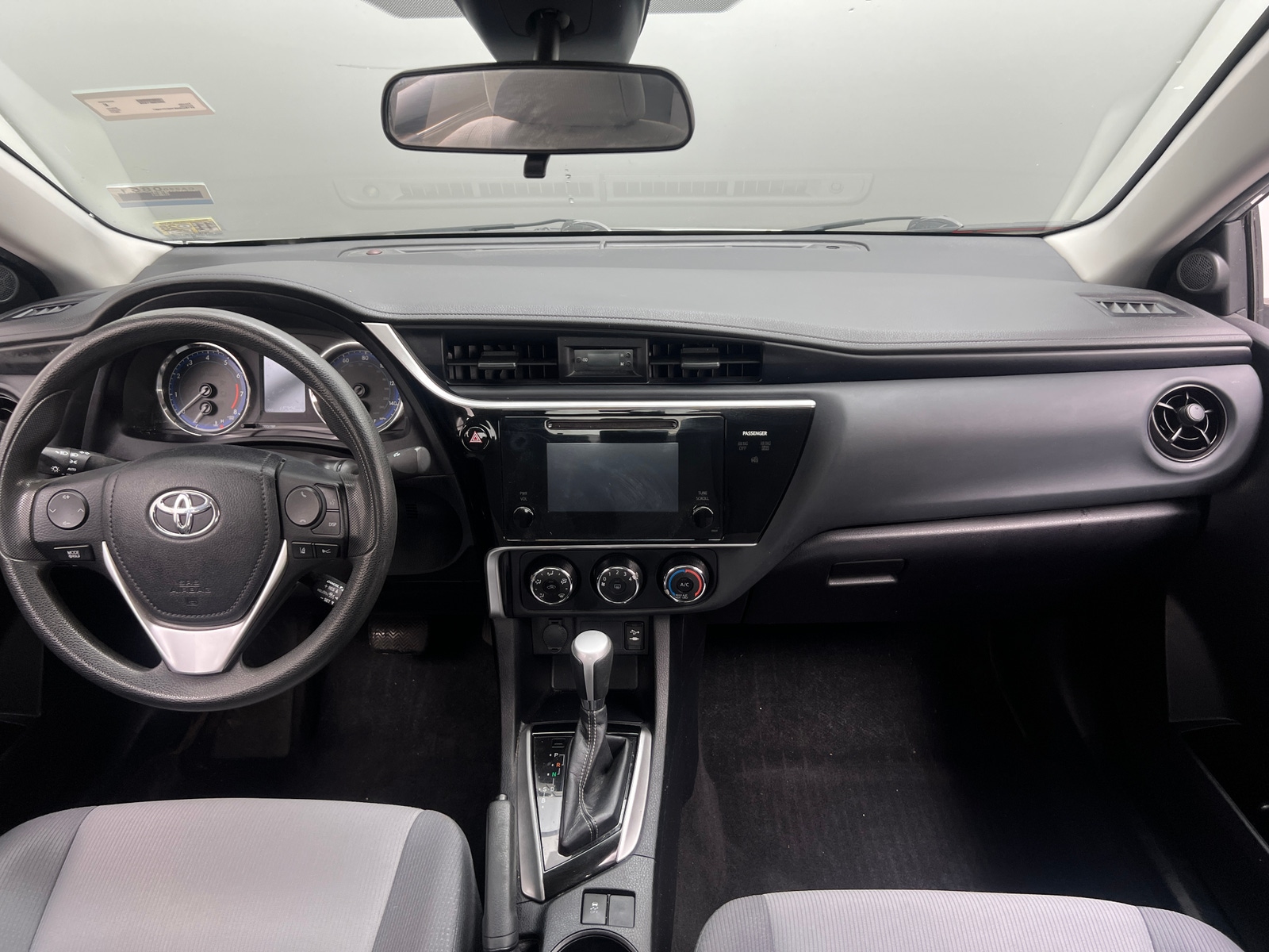 Thumbnail: 2017 Toyota Corolla - 3