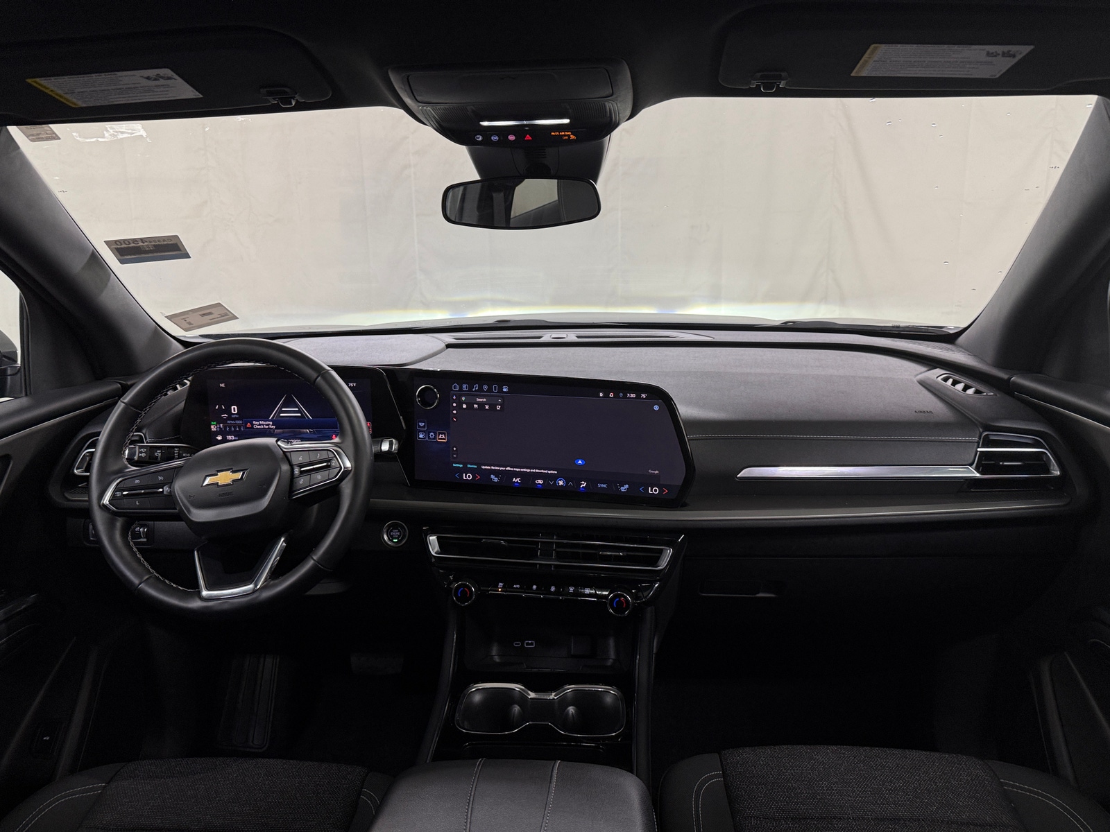 Thumbnail: 2025 Chevrolet Traverse - 3