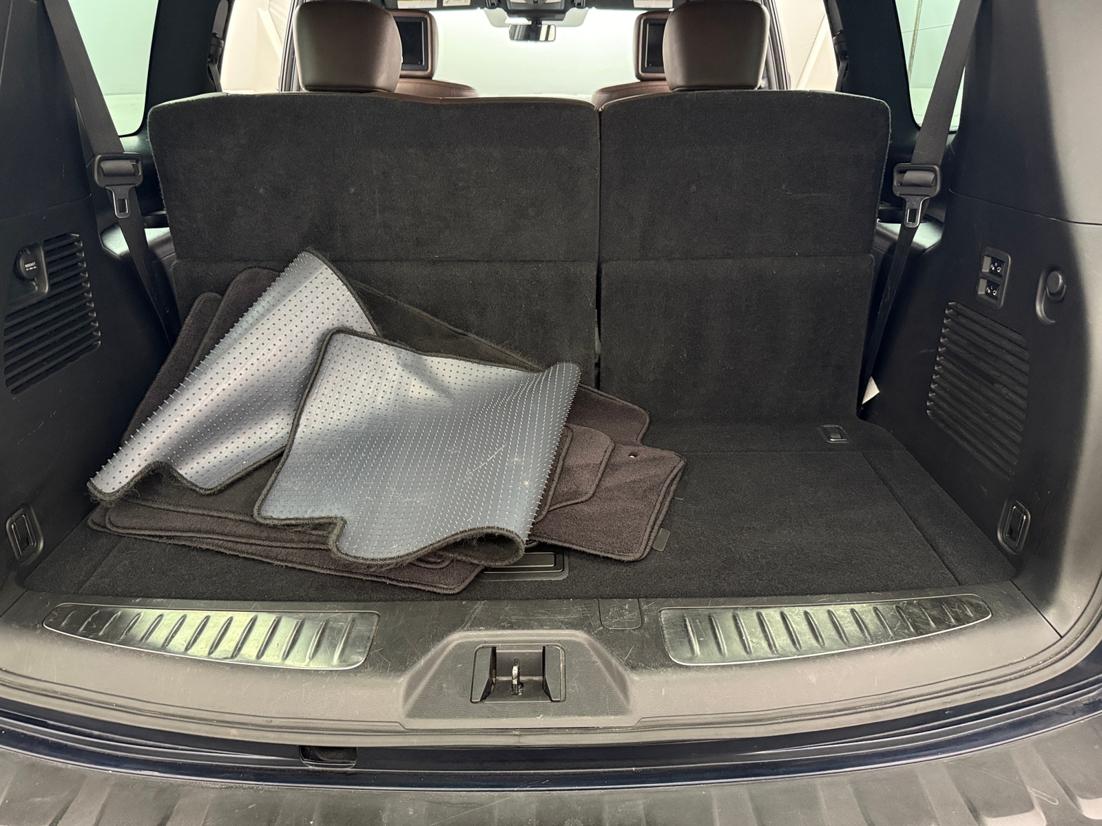 Thumbnail: 2018 Nissan Armada - 6
