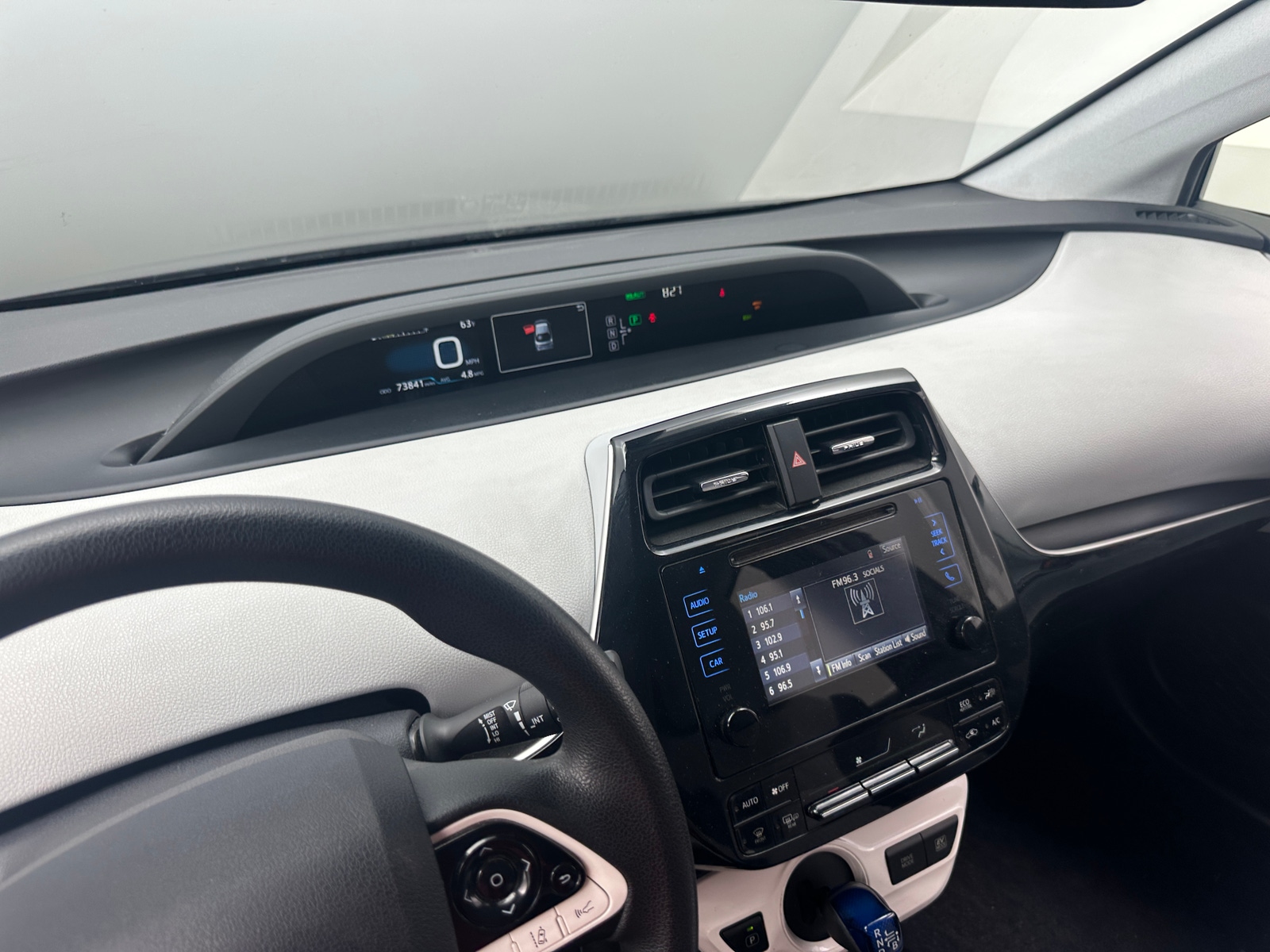 Thumbnail: 2017 Toyota Prius - 3
