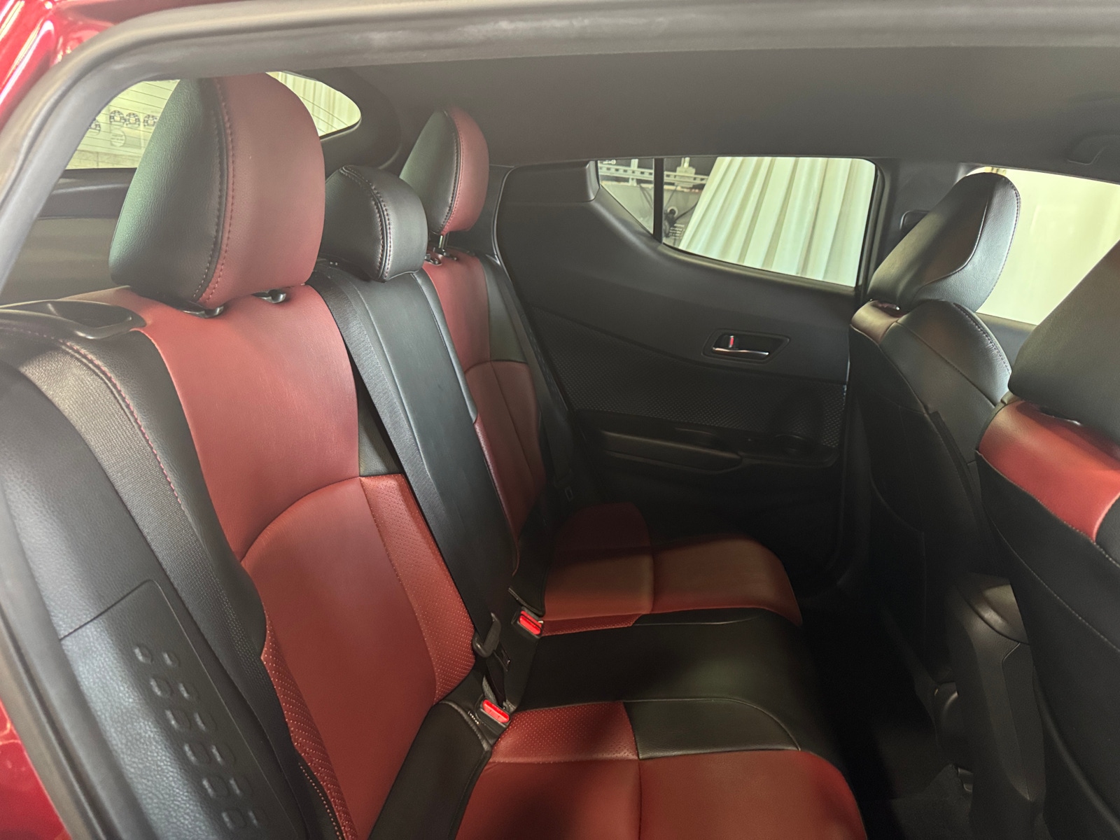 Thumbnail: 2019 Toyota C-HR - 6