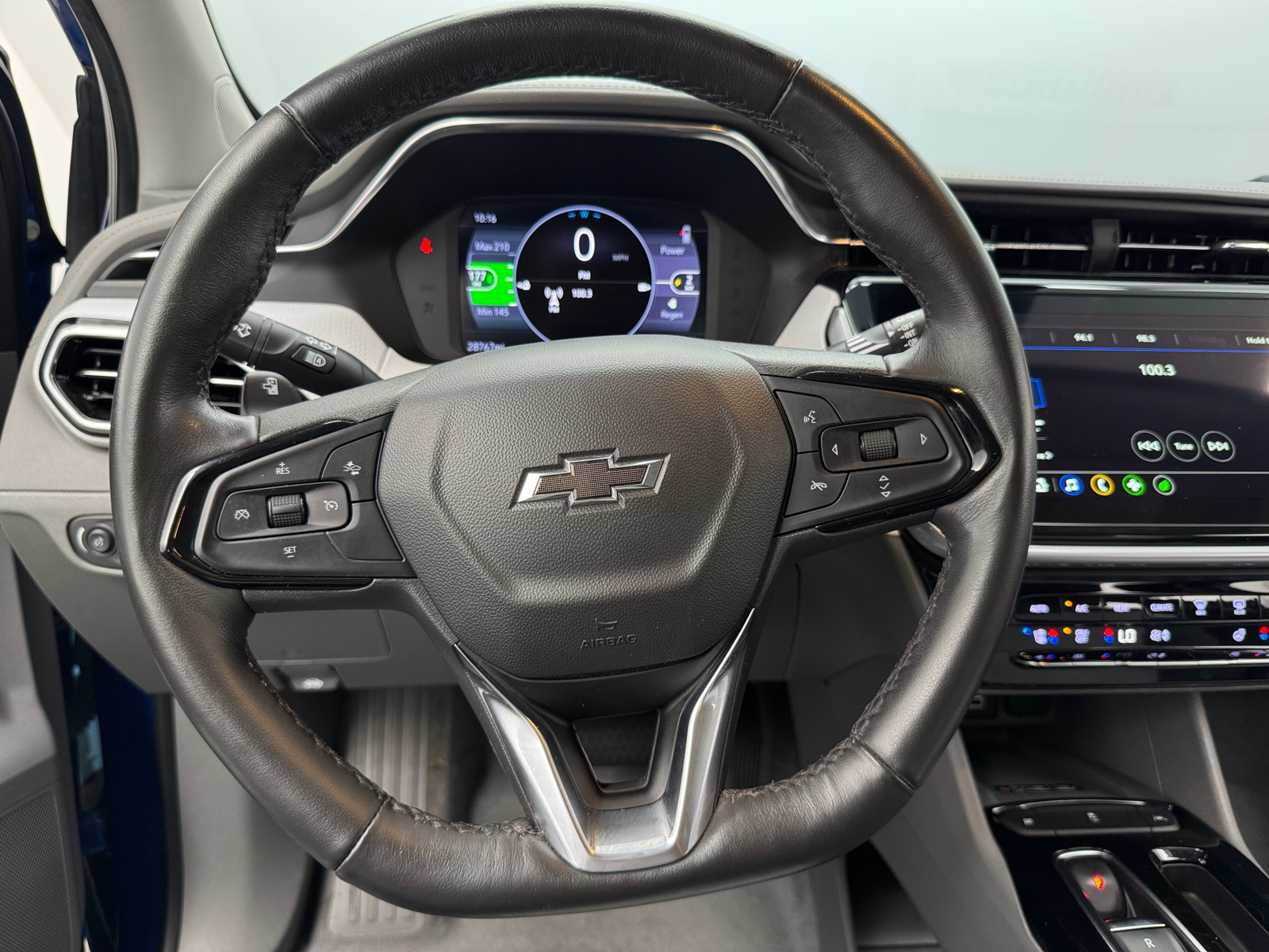 Thumbnail: 2023 Chevrolet Bolt EUV - 4