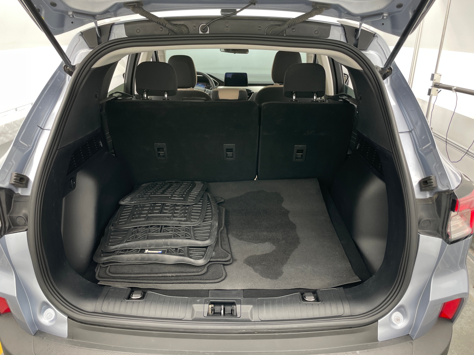 Thumbnail: 2022 Ford Escape - 7